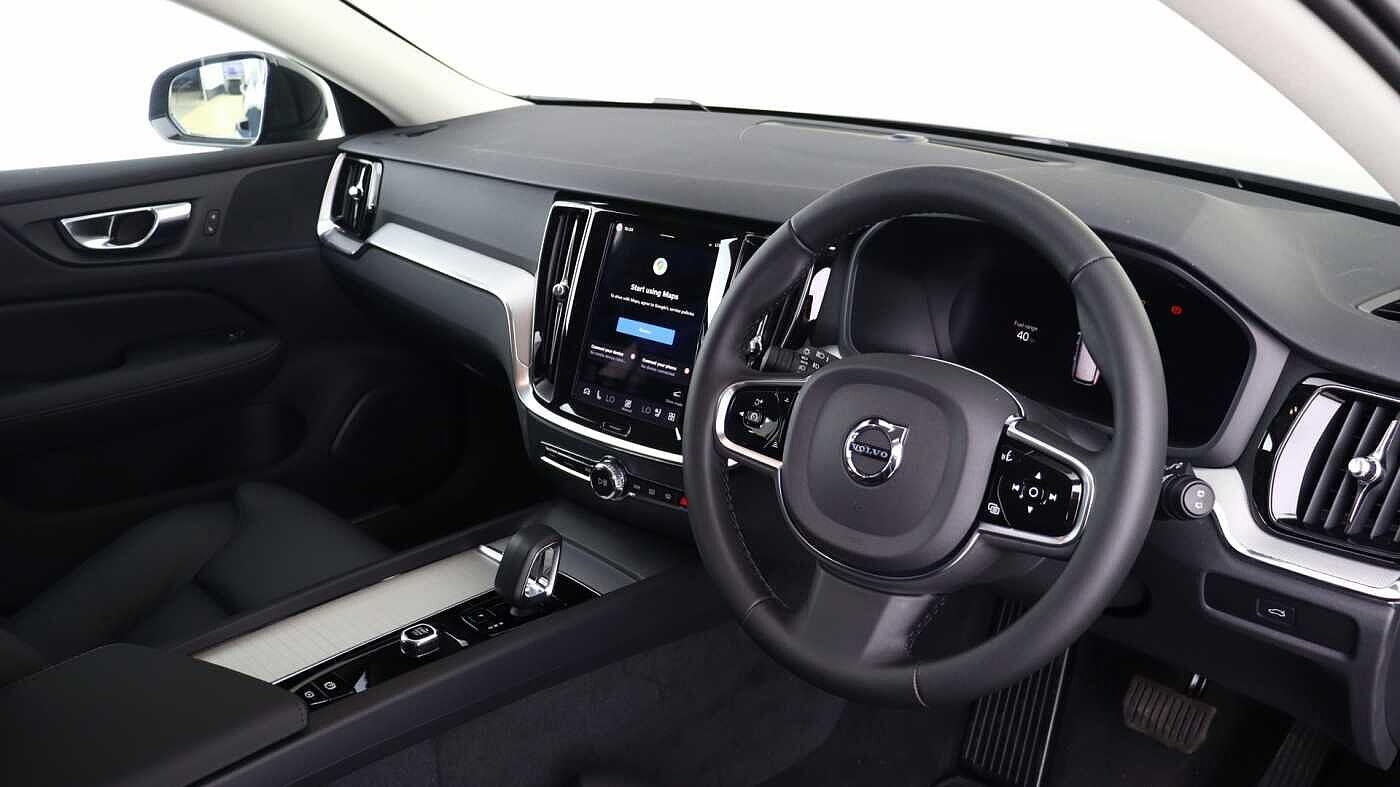 Volvo V60 view 5