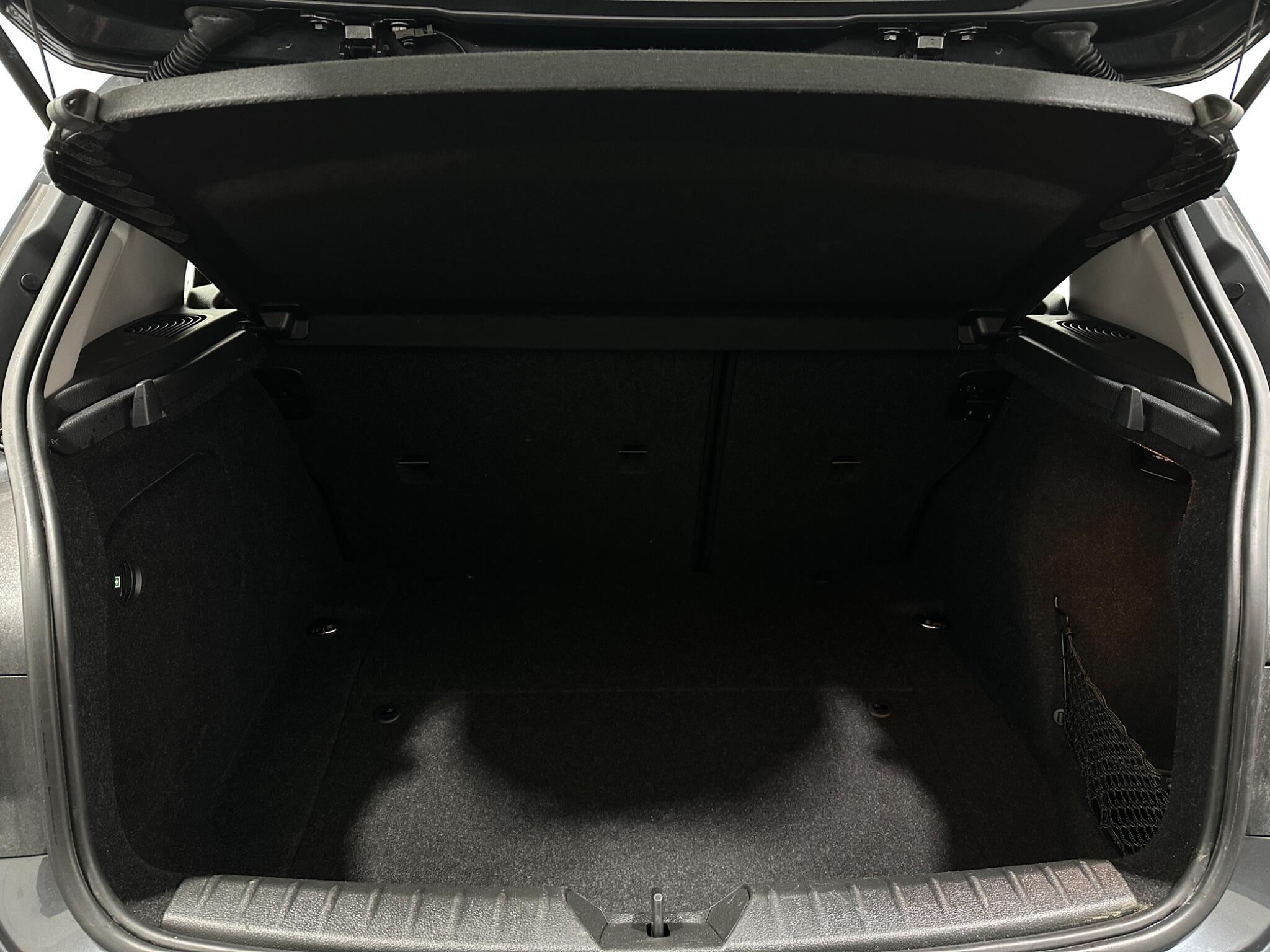 BMW 1 Series view 47