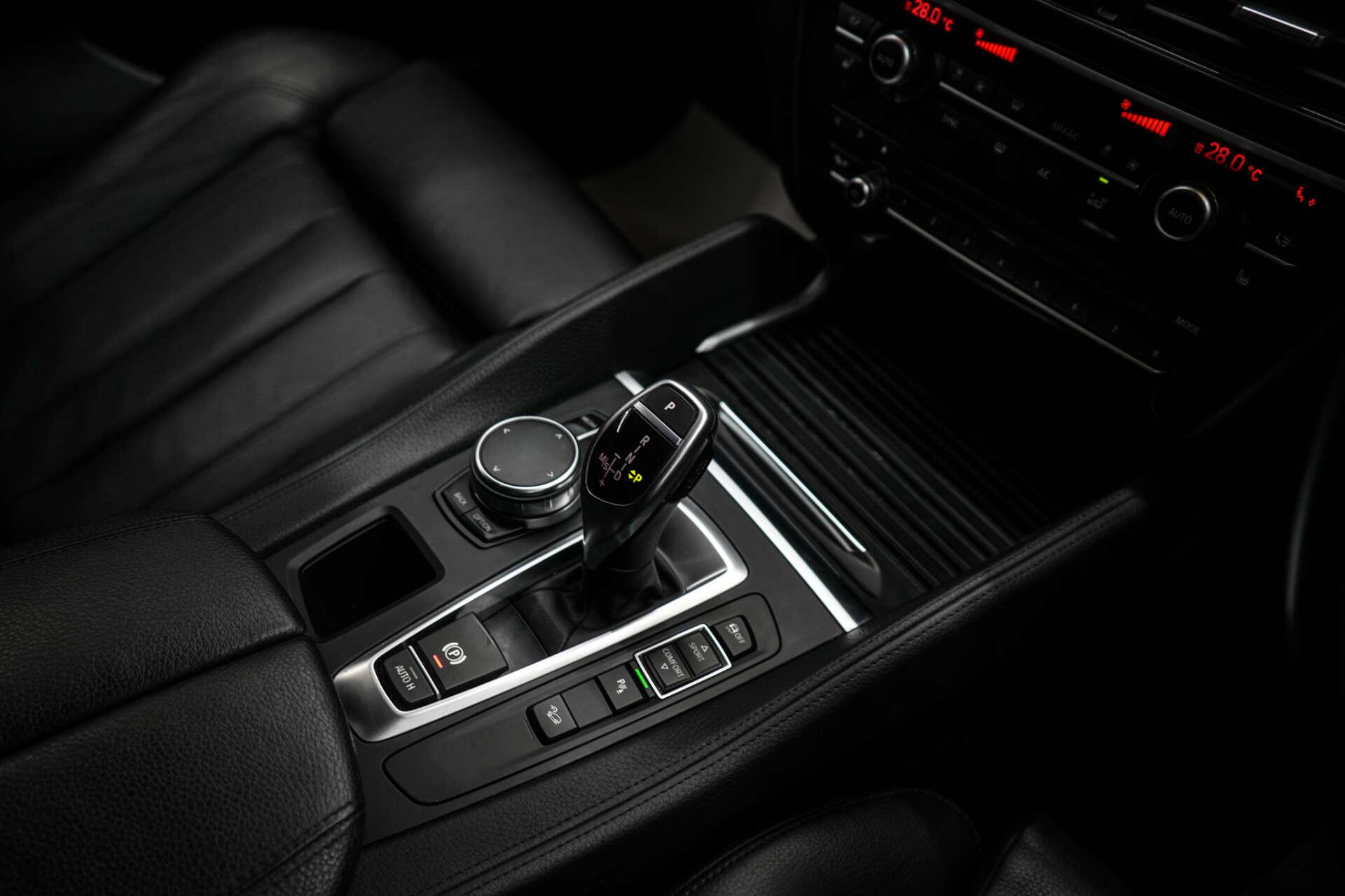 BMW X6 view 34