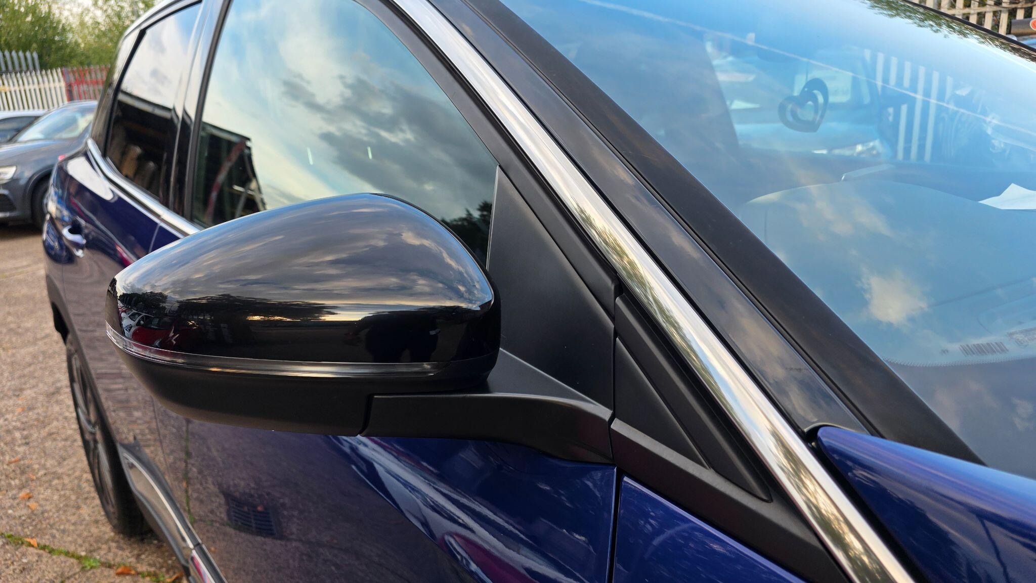 Peugeot 3008 view 12
