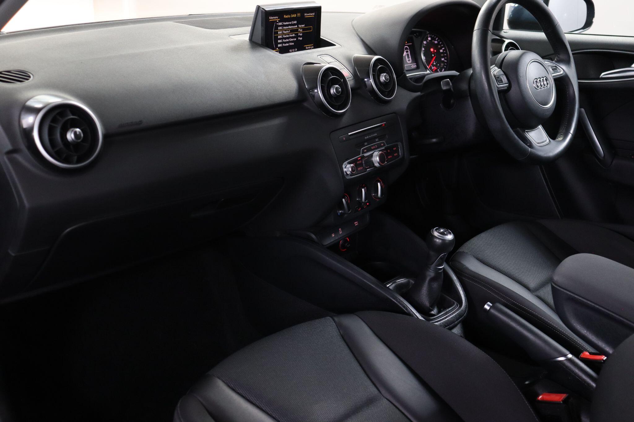 Audi A1 view 34