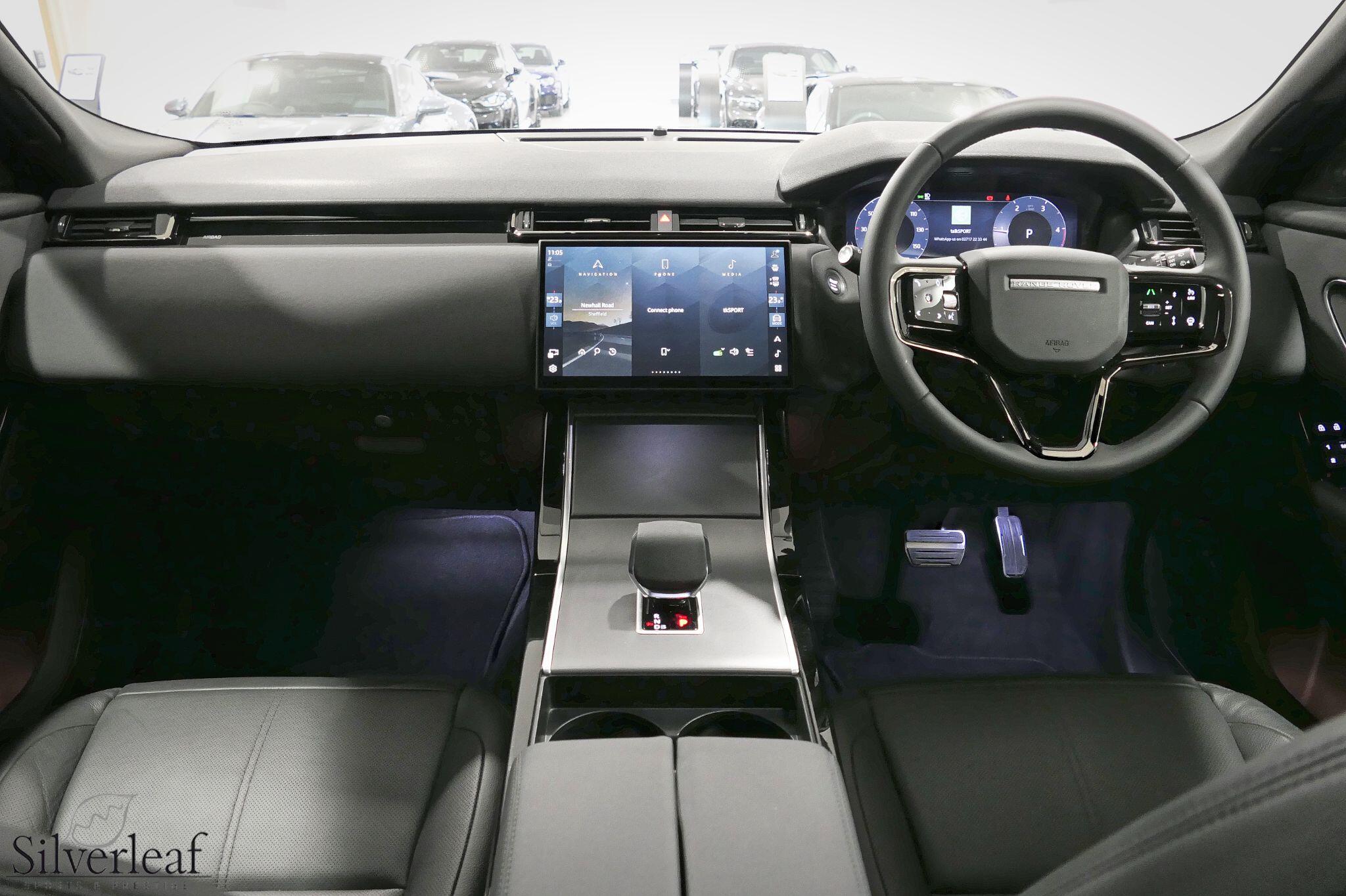Land Rover Range Rover Velar view 12