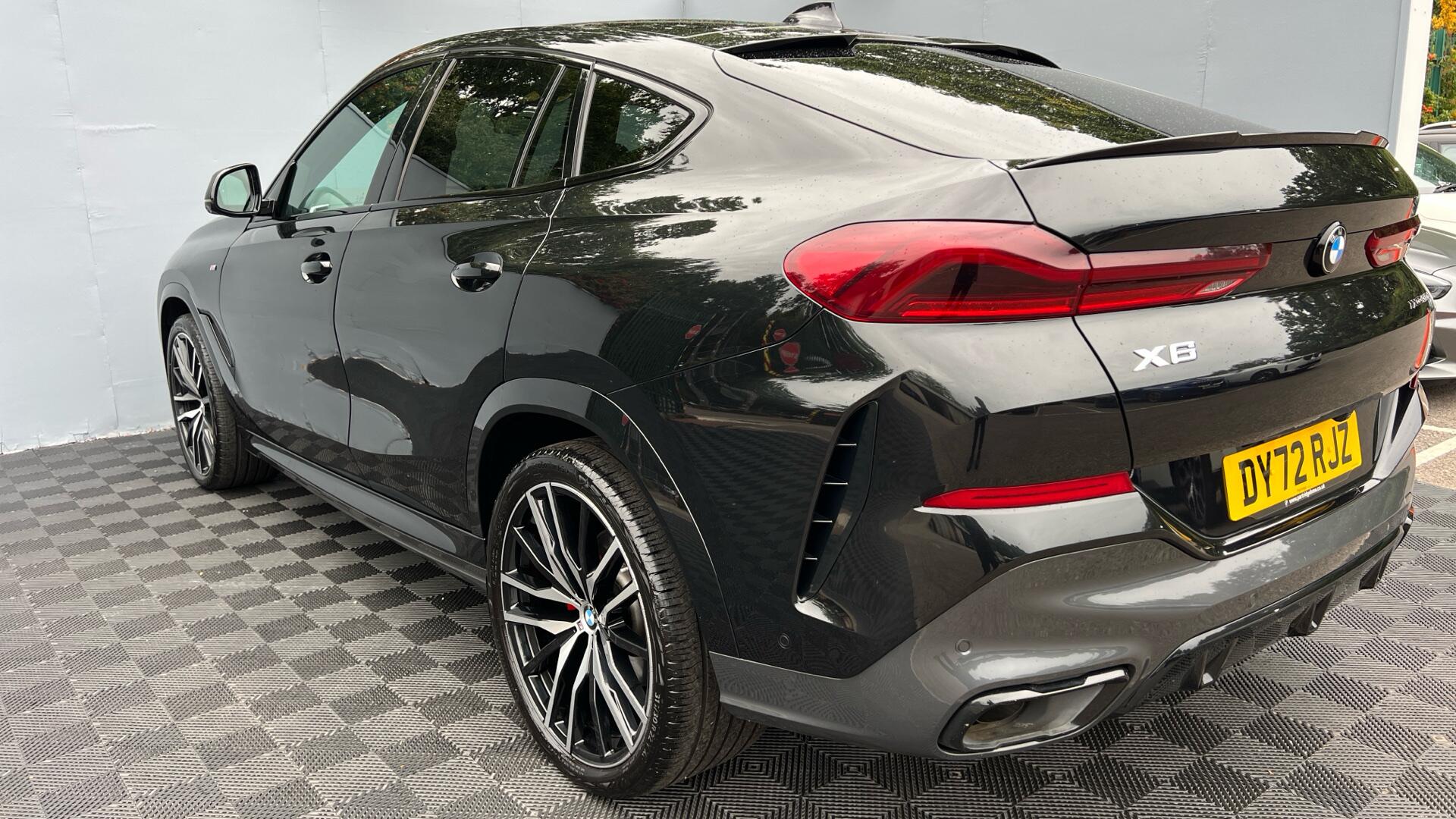 BMW X6 view 31