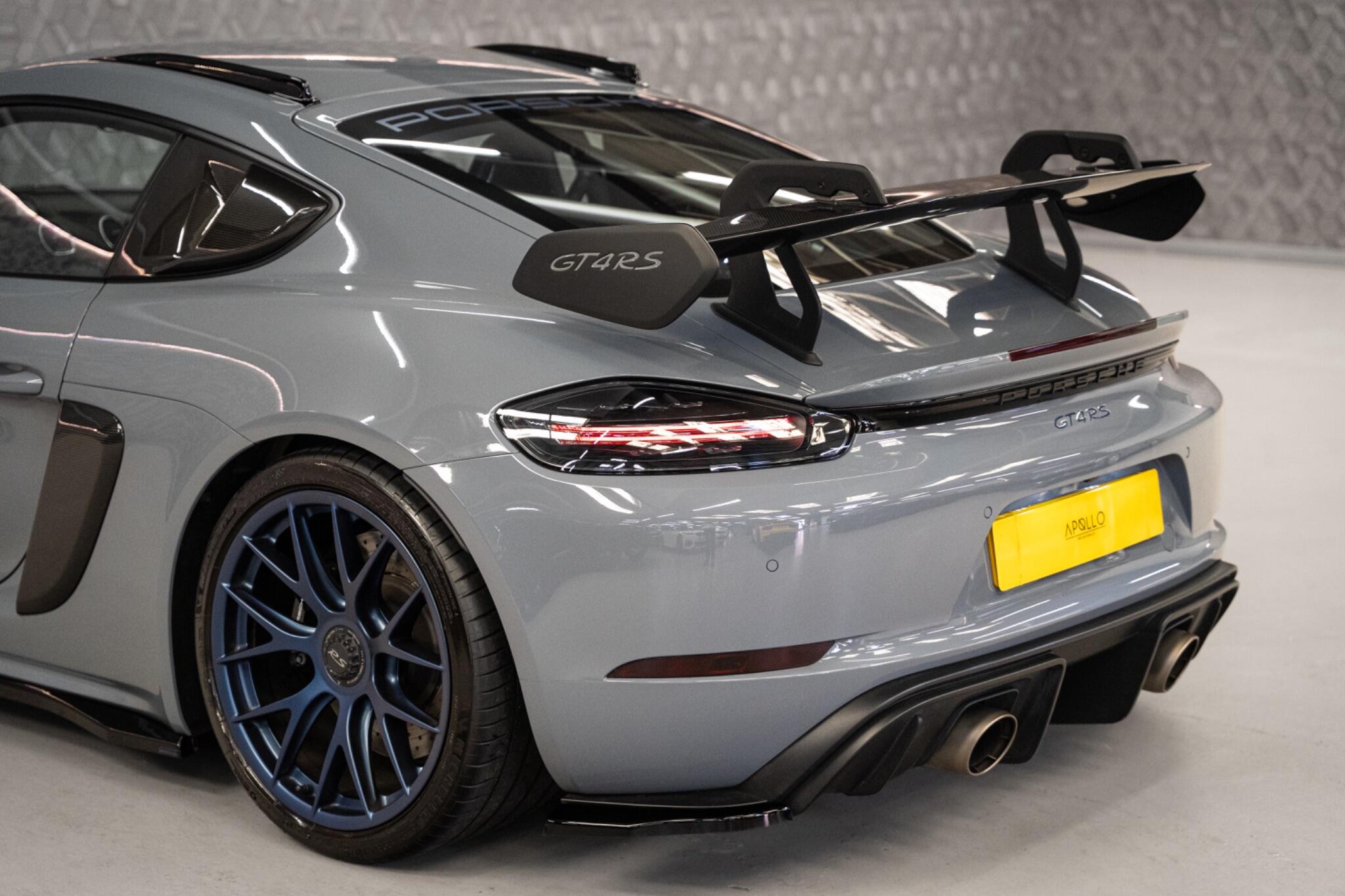 Porsche Cayman view 70