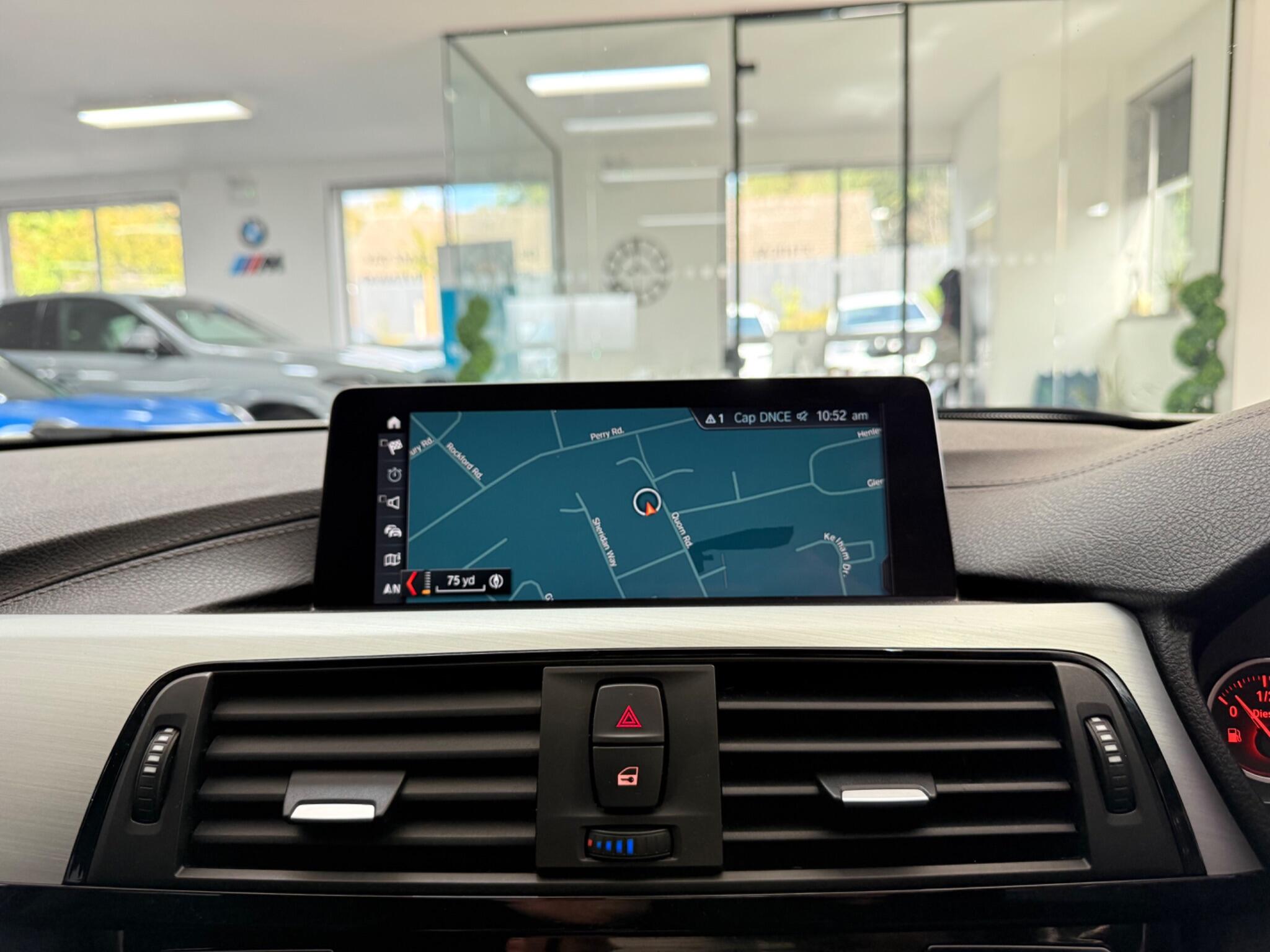 BMW 3 Series view 18