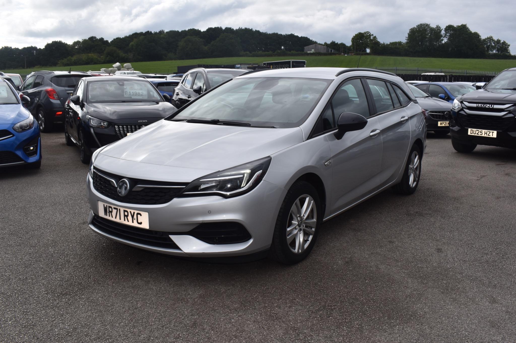 Astra - 1.2 Turbo Business Edition Nav Sports Tourer Euro 6 (s/s) 5dr - Image 9