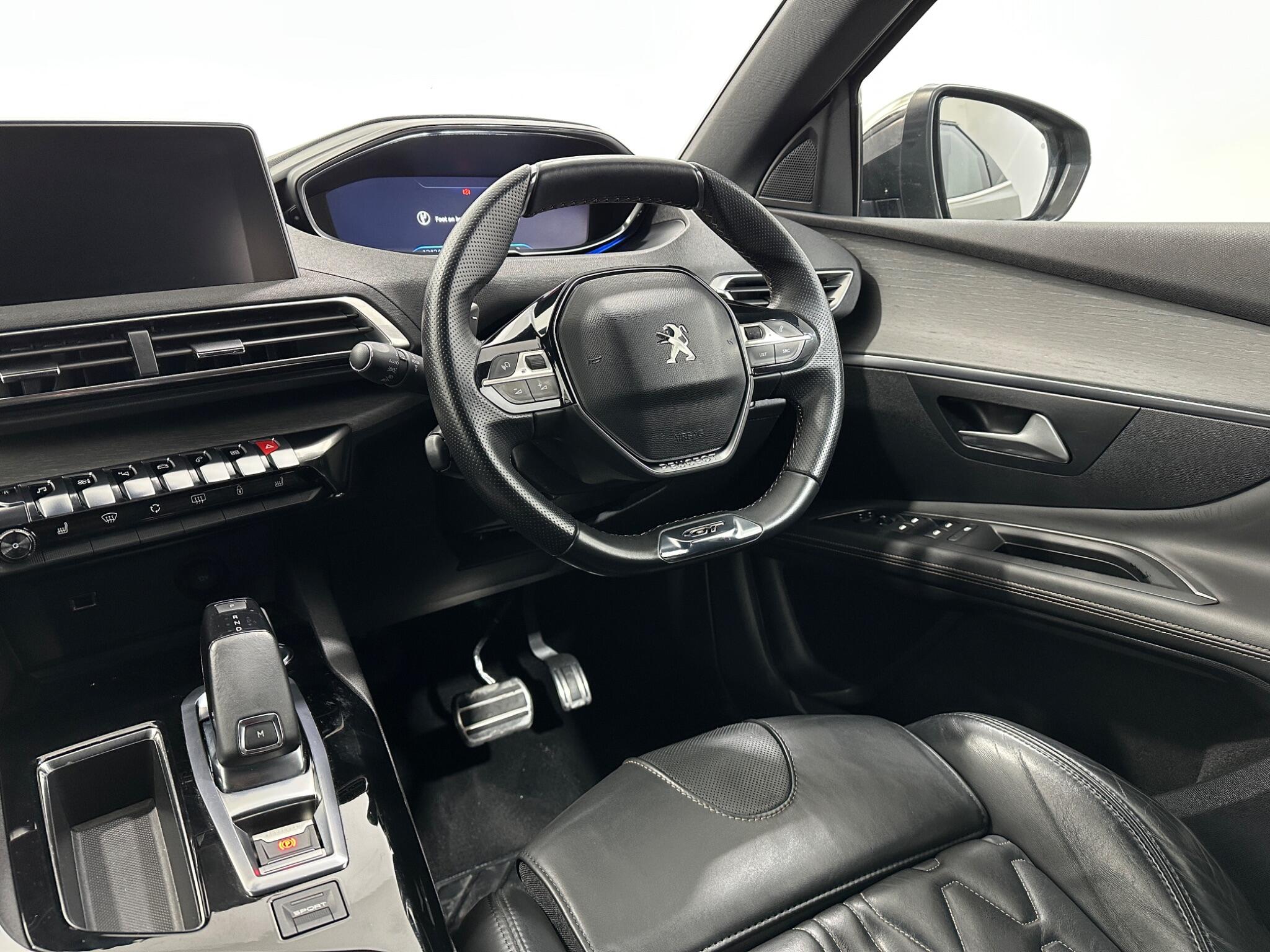 Peugeot 3008 view 12