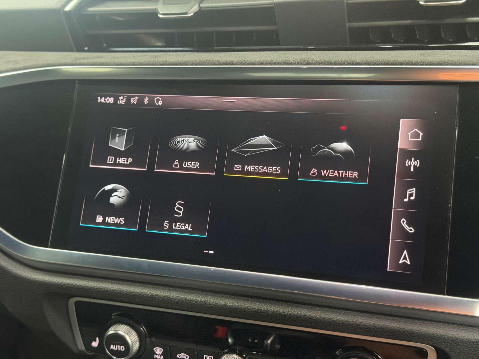 Audi RS Q3 view 56