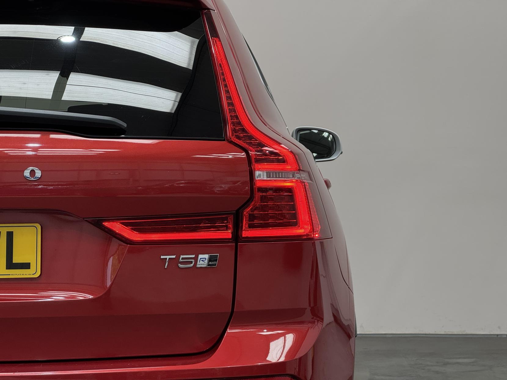 Volvo XC60 view 15