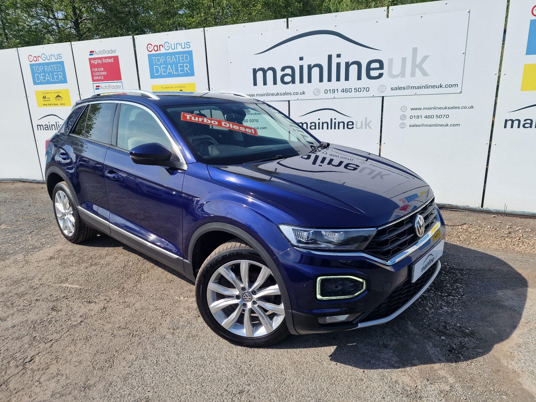 Volkswagen T-Roc view 9