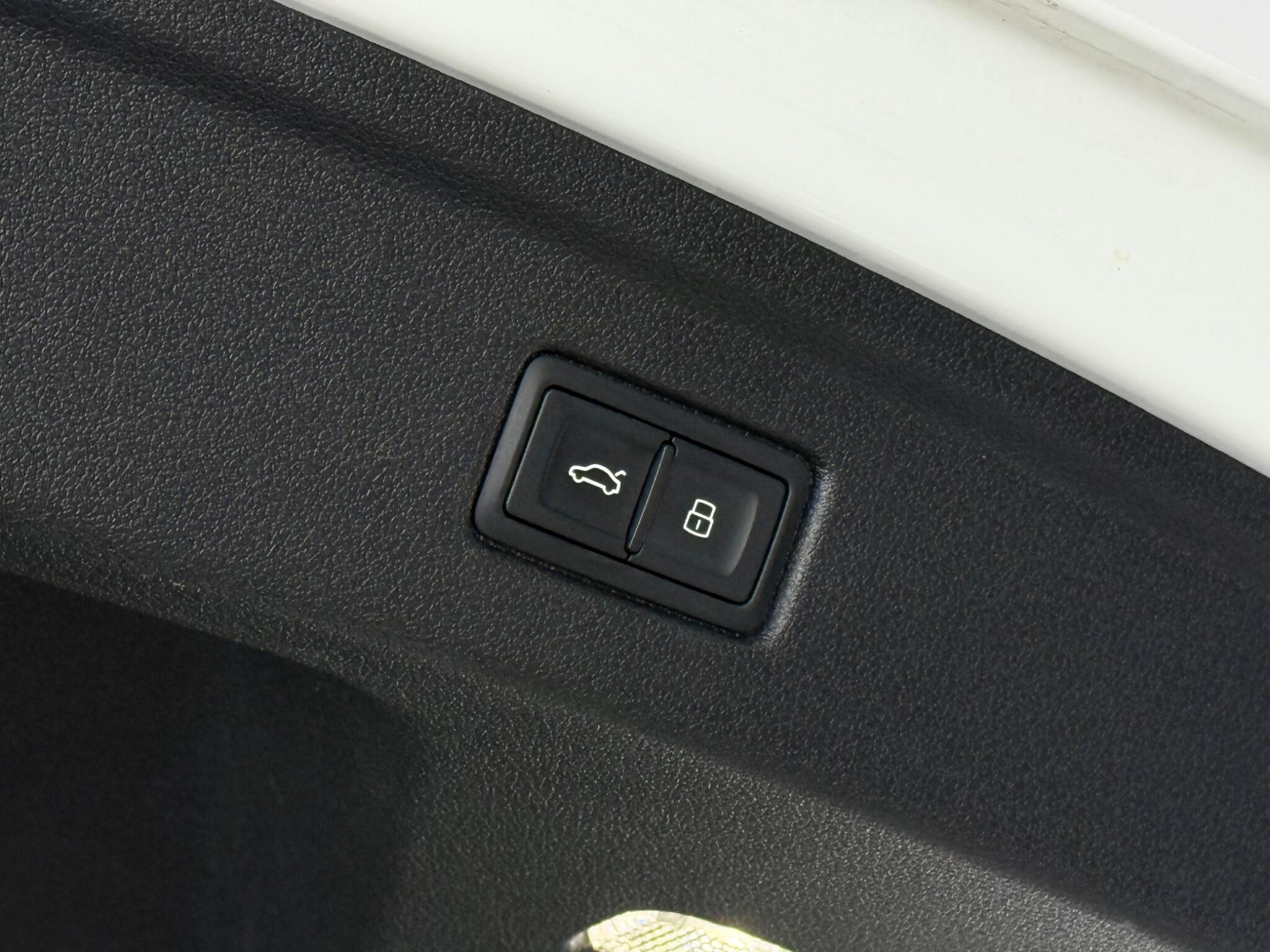 Audi A5 view 12