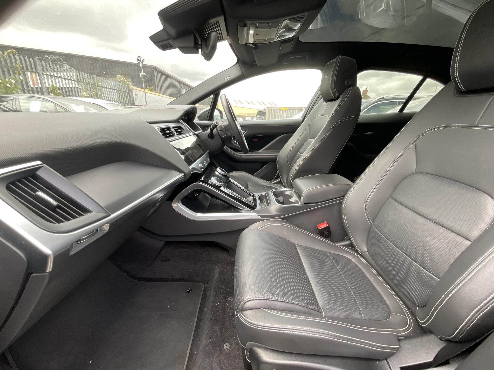 Jaguar I-Pace view 14