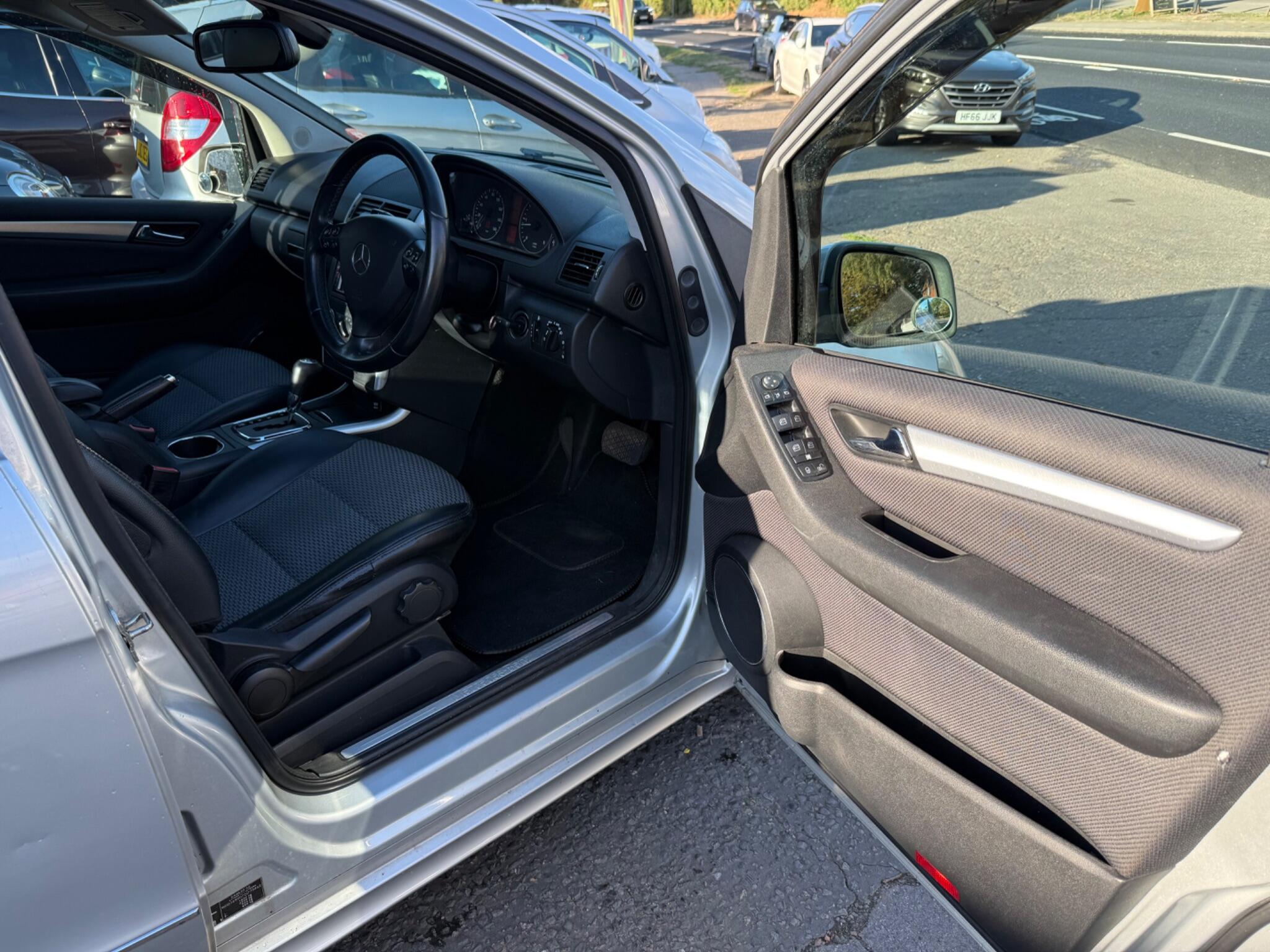 Mercedes-Benz A-Class view 23