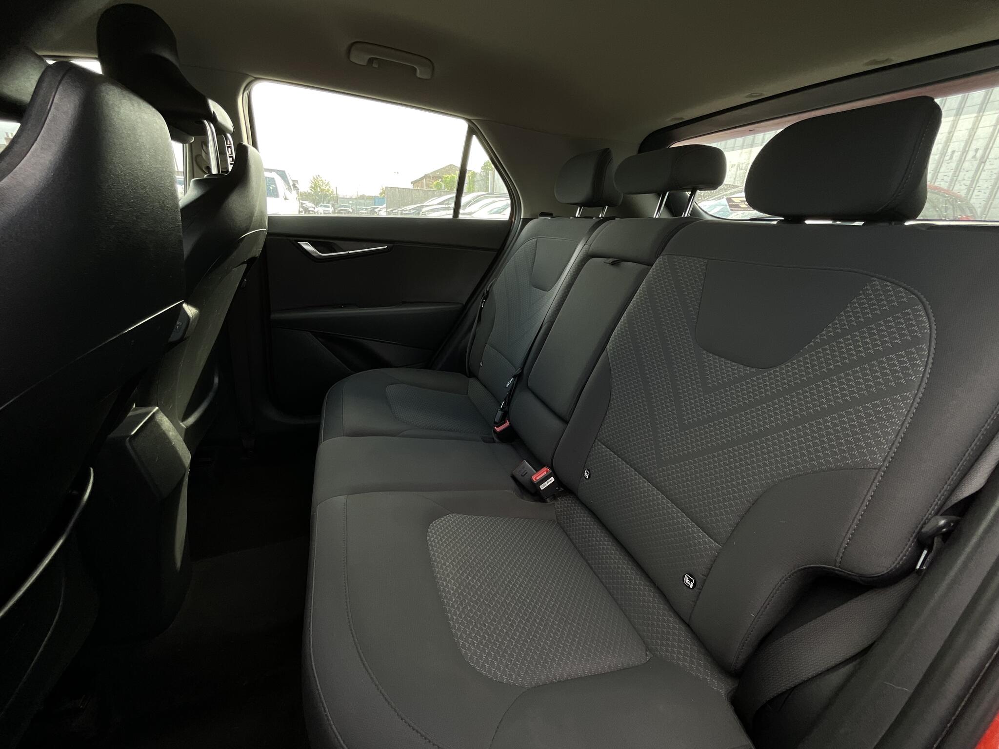 Kia Niro view 9