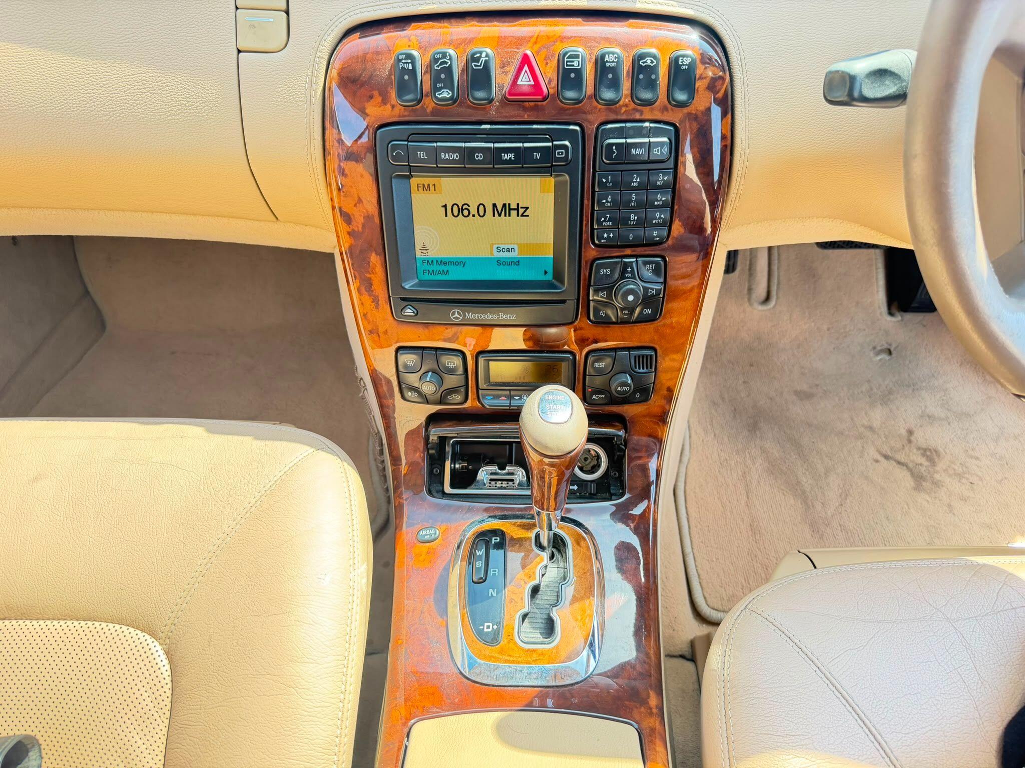 Mercedes-Benz CL view 23