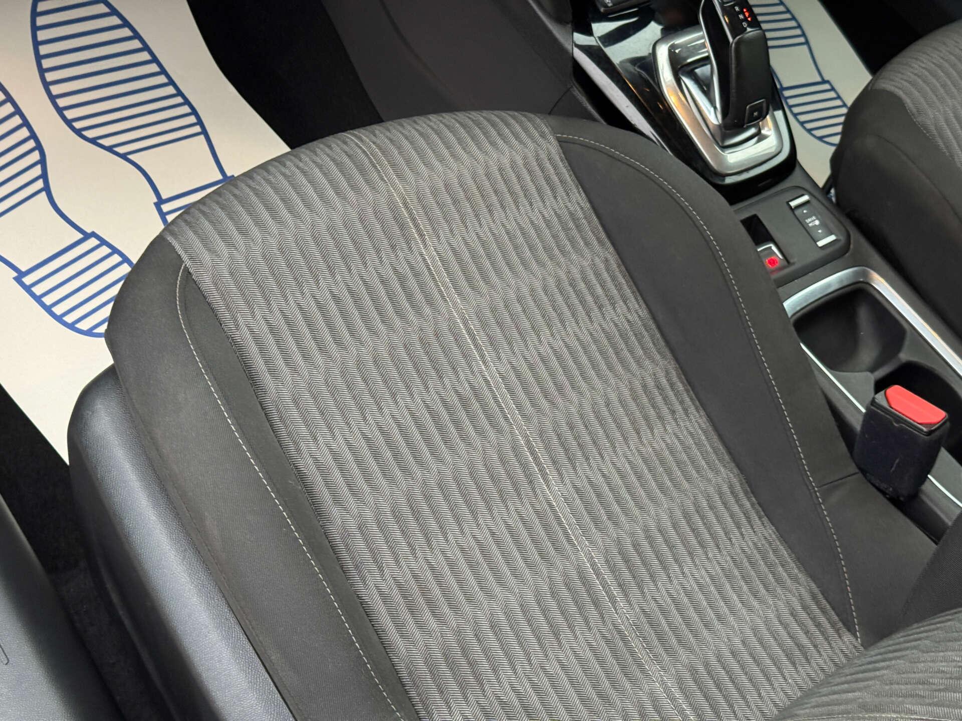 Vauxhall Corsa view 42