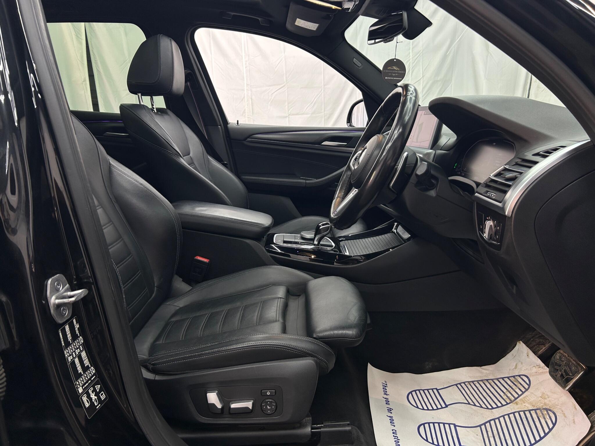 BMW X3 view 21