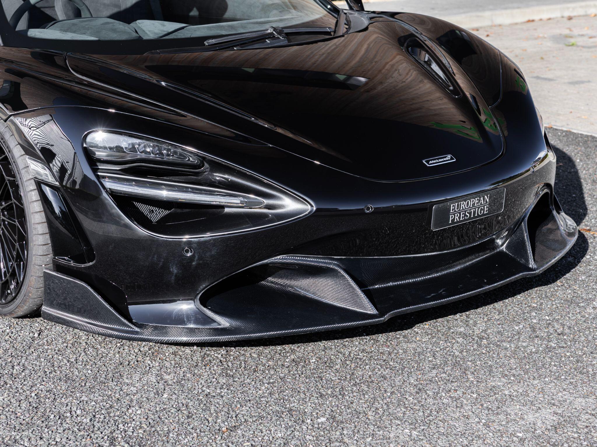 Mclaren 720s view 13