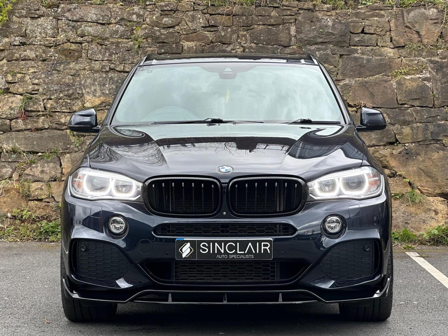 BMW X5 view 2