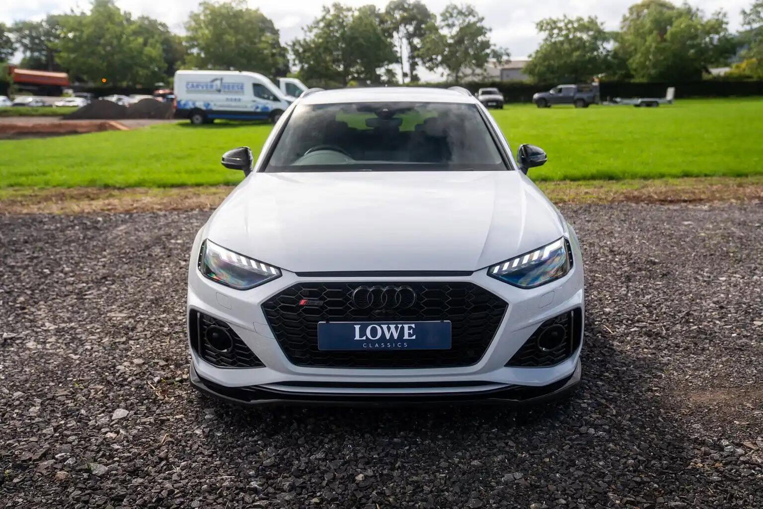 Audi RS4 Avant view 2