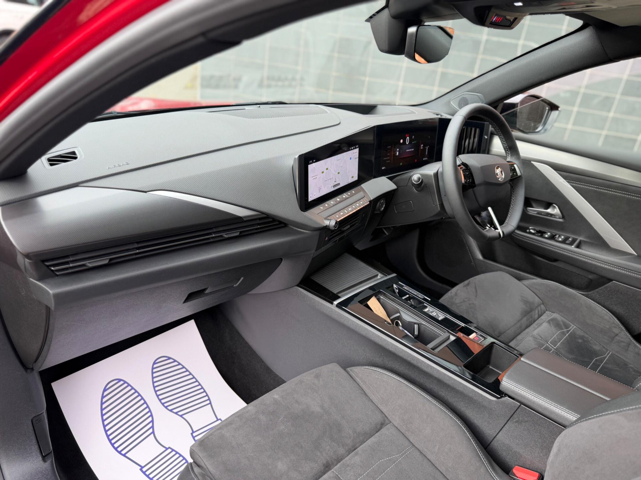 Vauxhall Astra Electric view 39