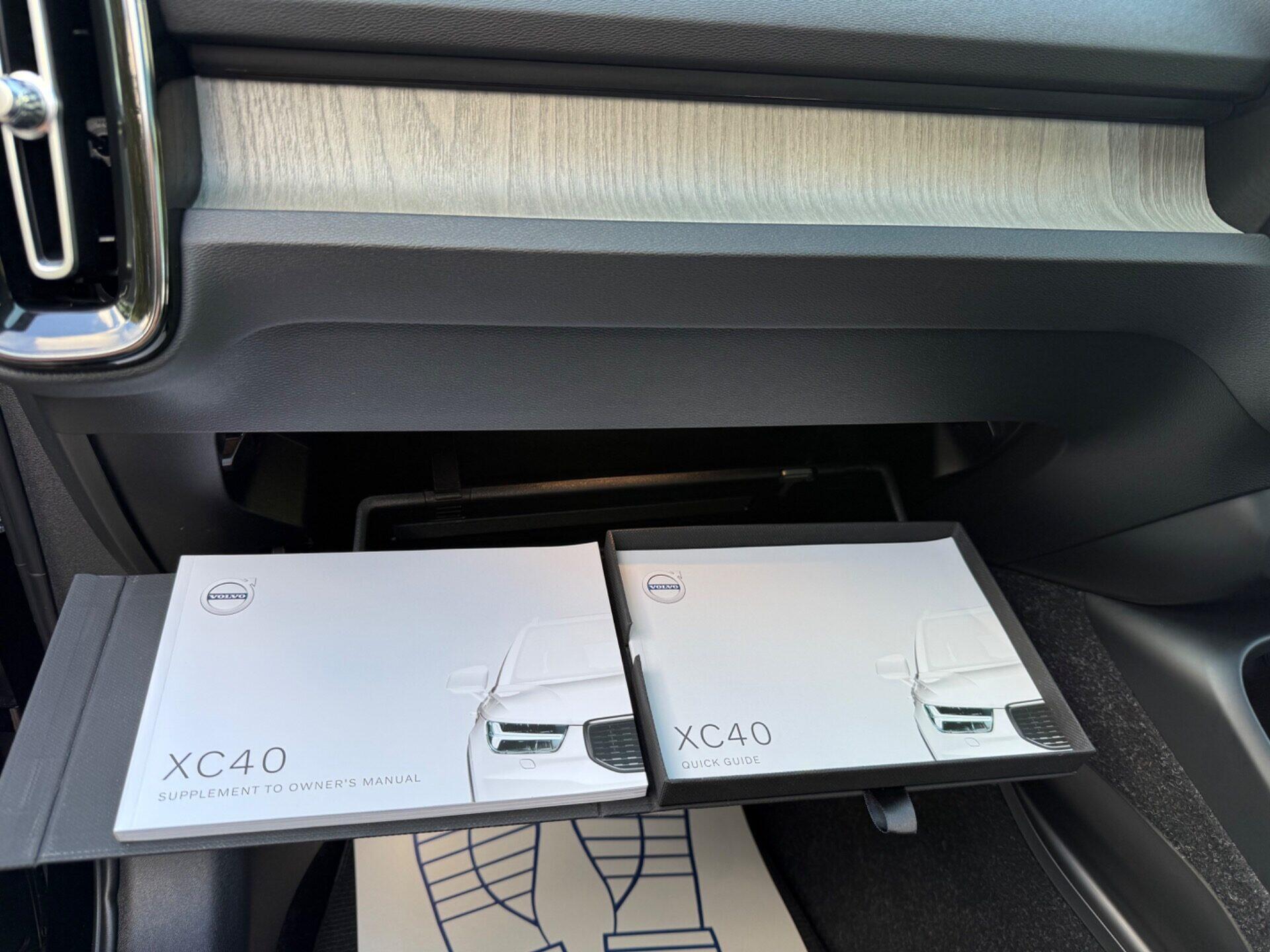 Volvo XC40 view 56