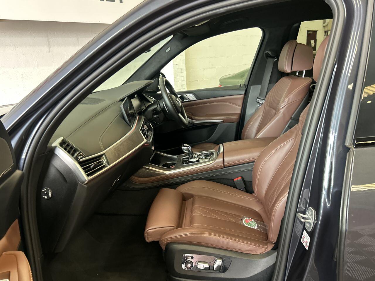 BMW X7 view 69