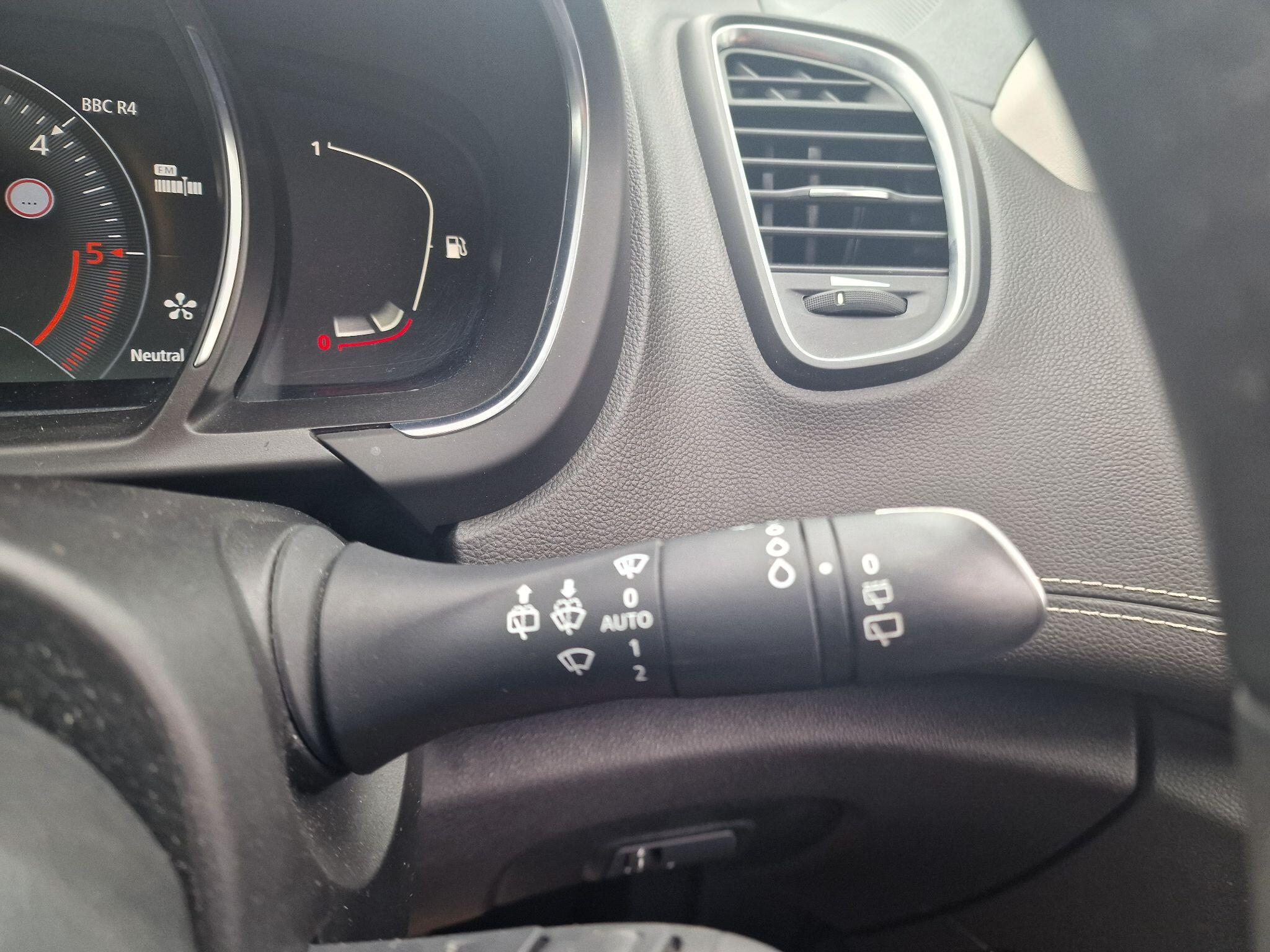 Renault Scenic view 23