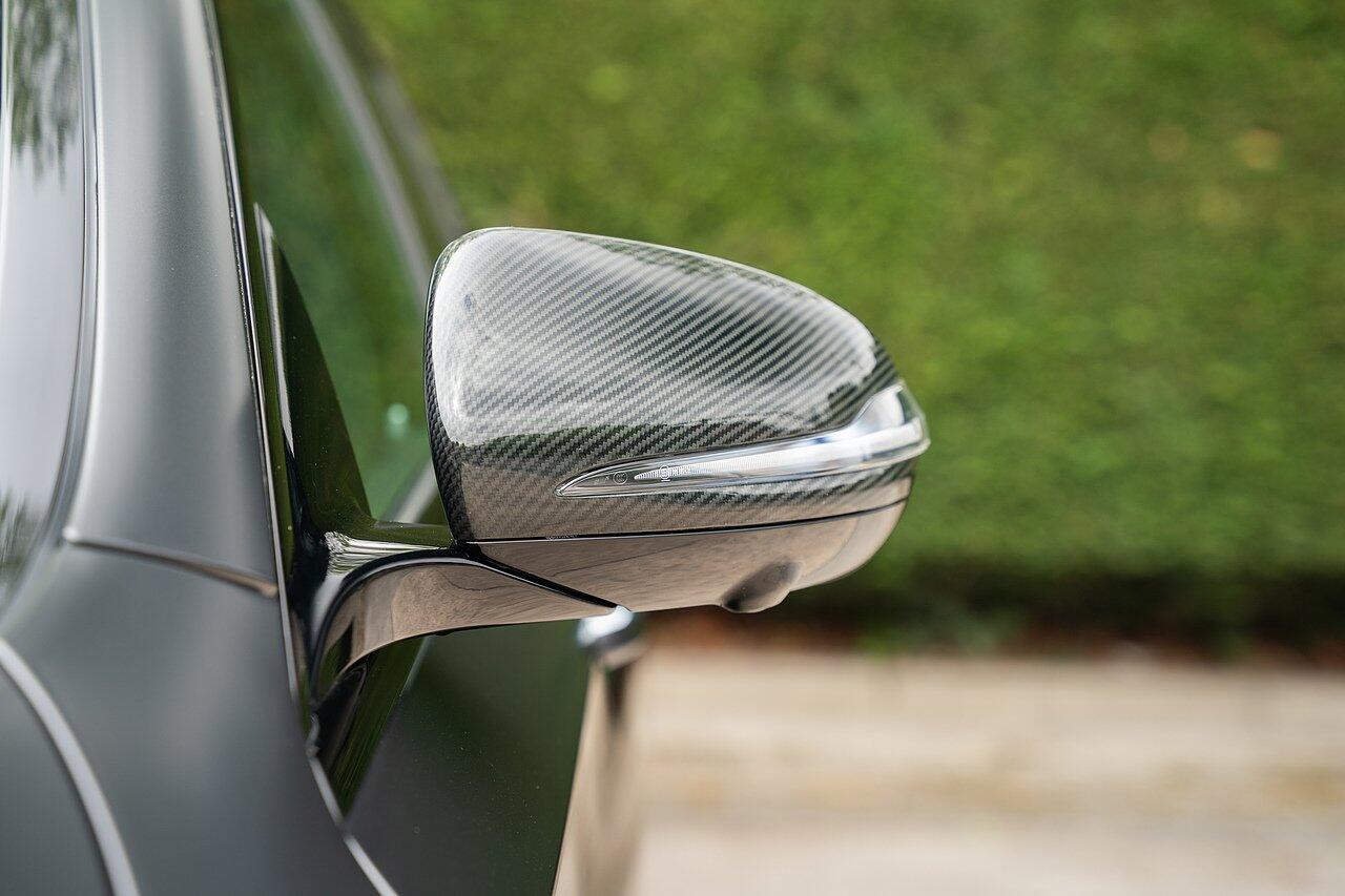 Mercedes-Benz E-Class view 33