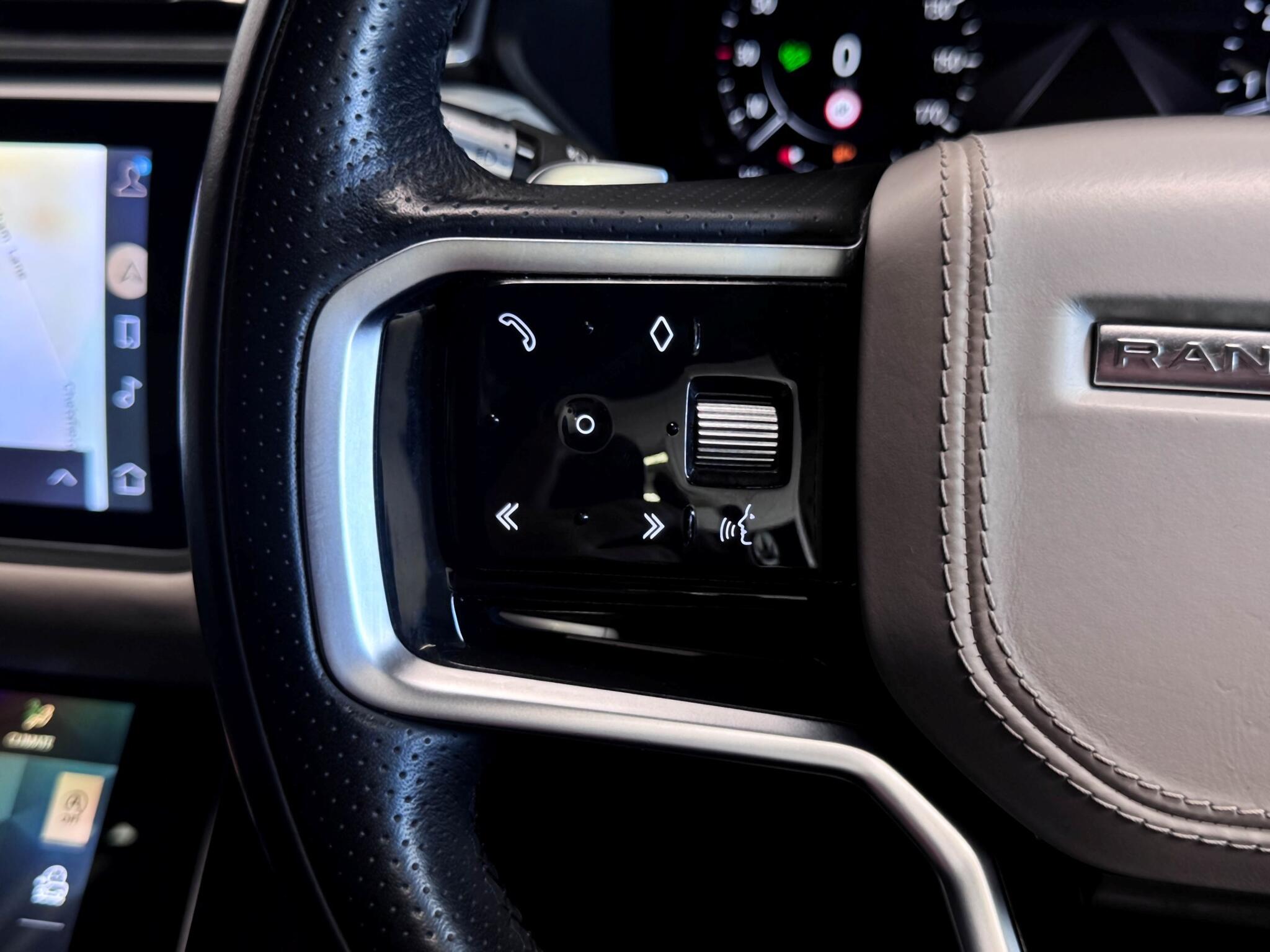 Land Rover Range Rover Velar view 34