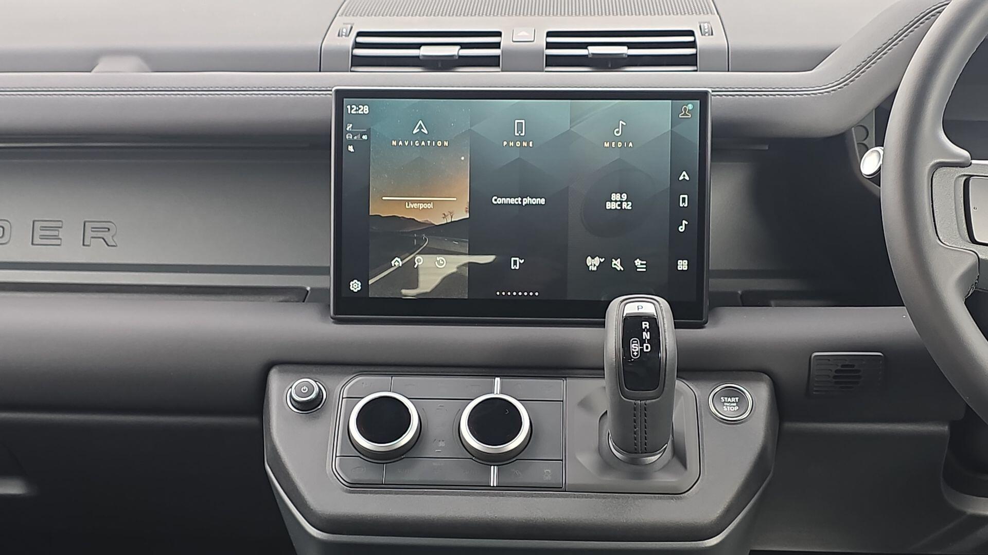 Land Rover Defender view 14