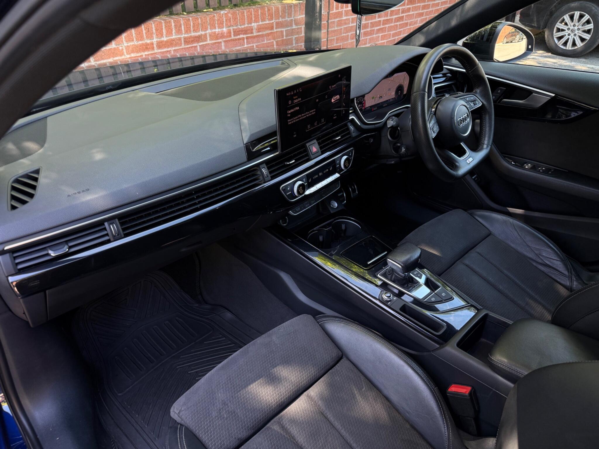 Audi A4 view 42