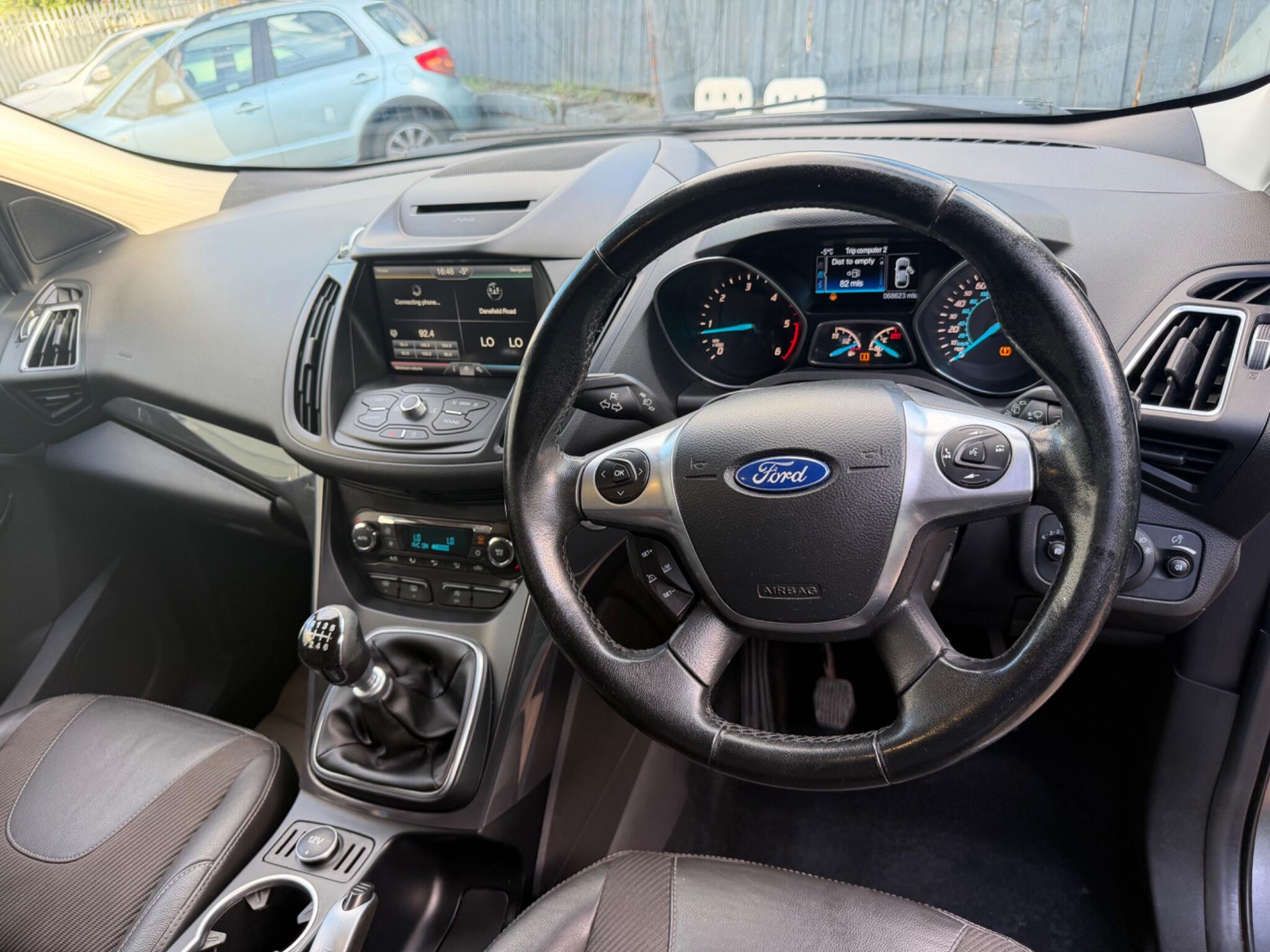 Ford Kuga view 12