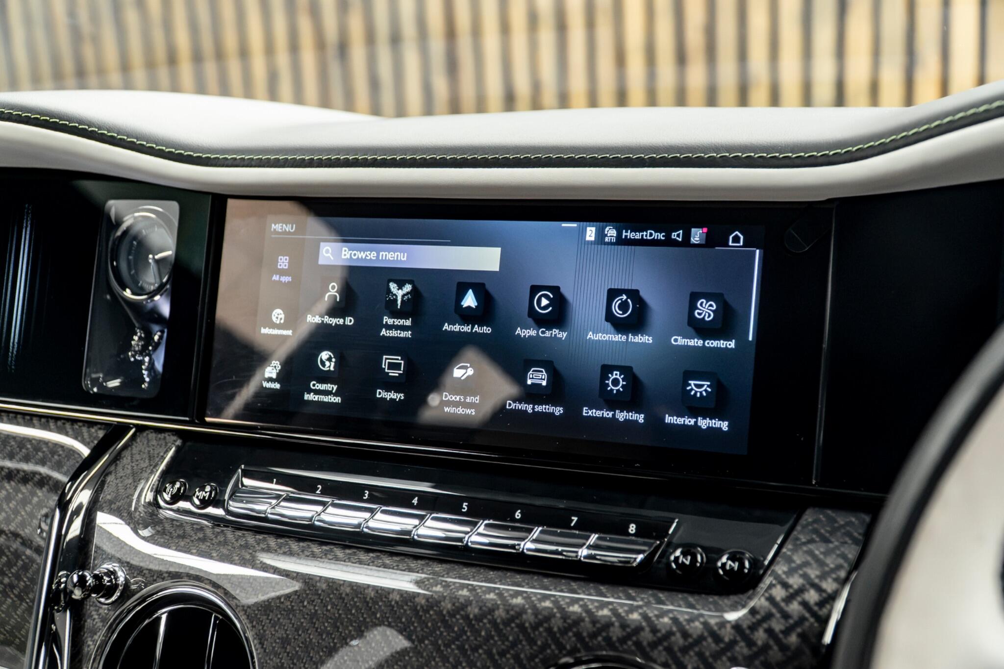 Rolls-Royce Cullinan view 41