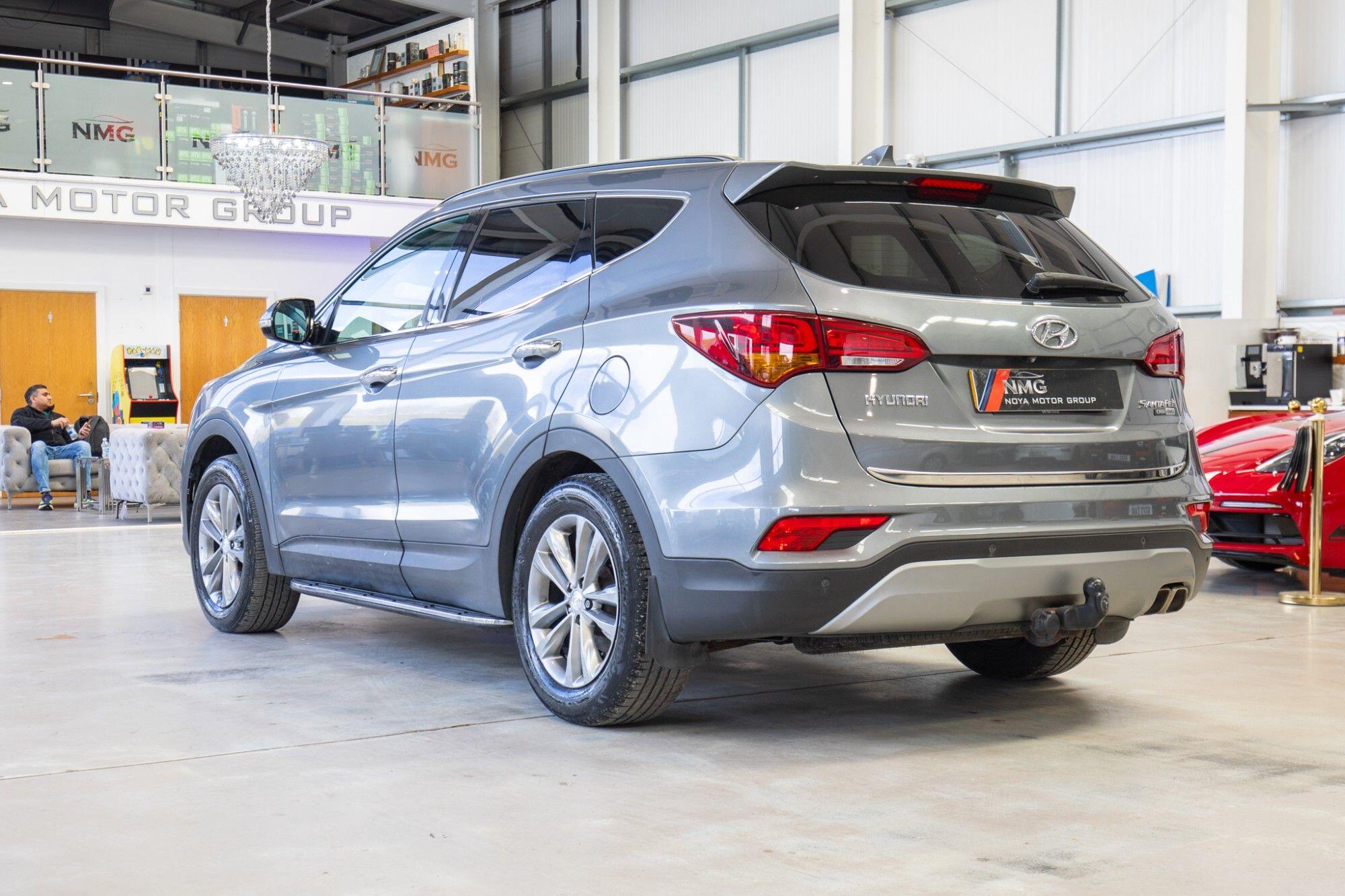 Hyundai Santa Fe view 4