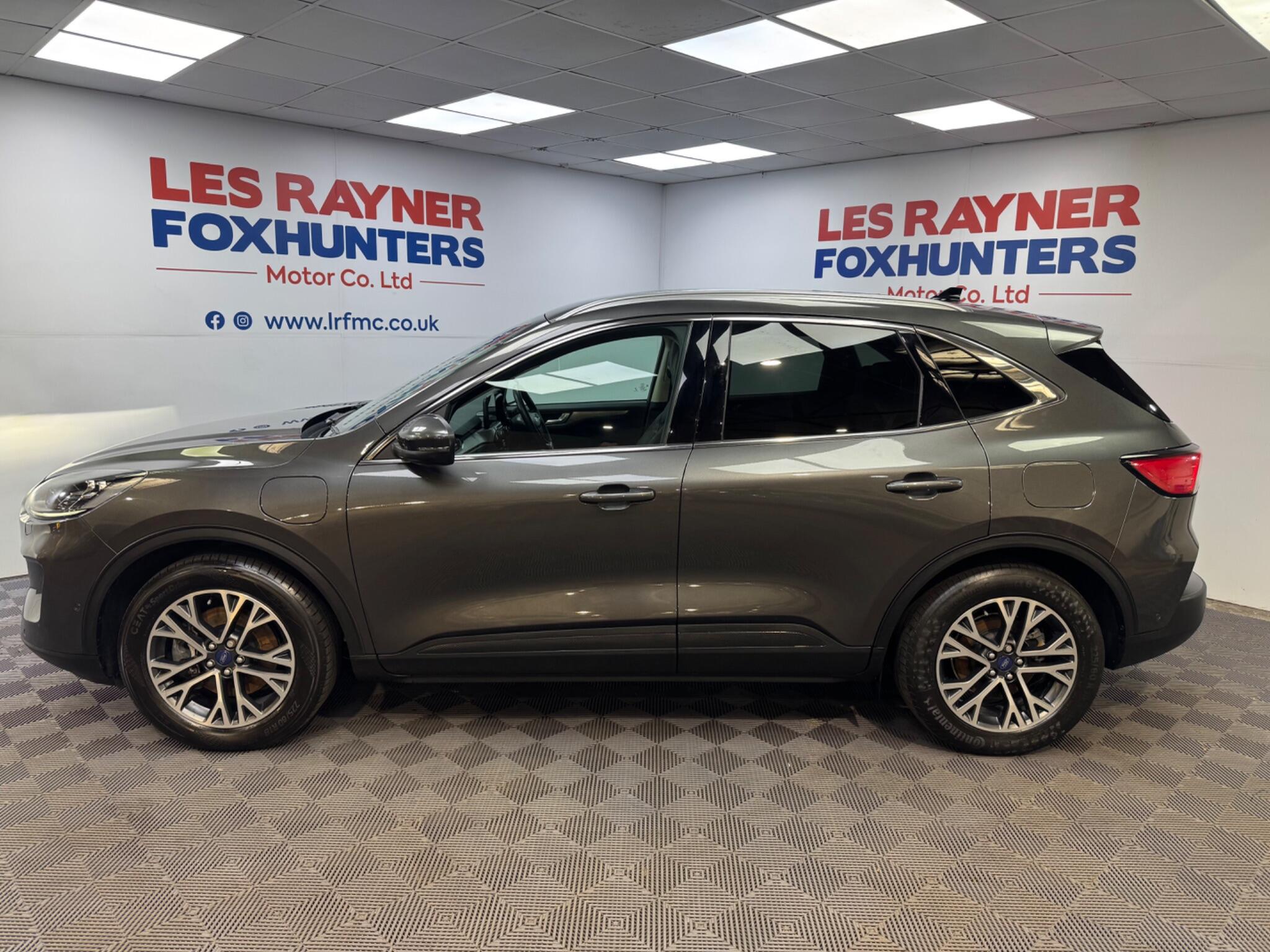 Ford Kuga view 5