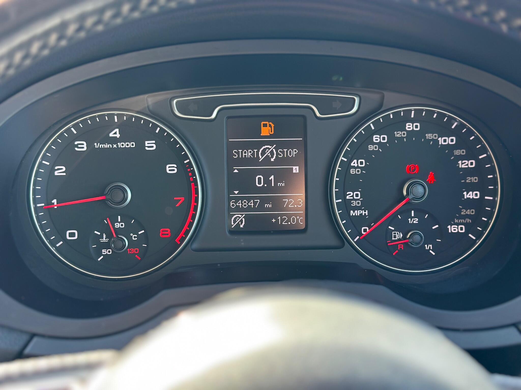 Audi Q3 view 25