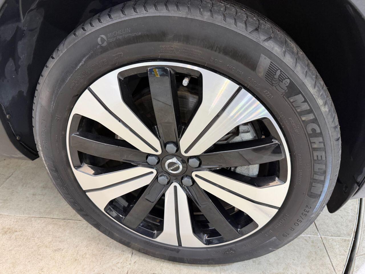 Volvo C40 view 30