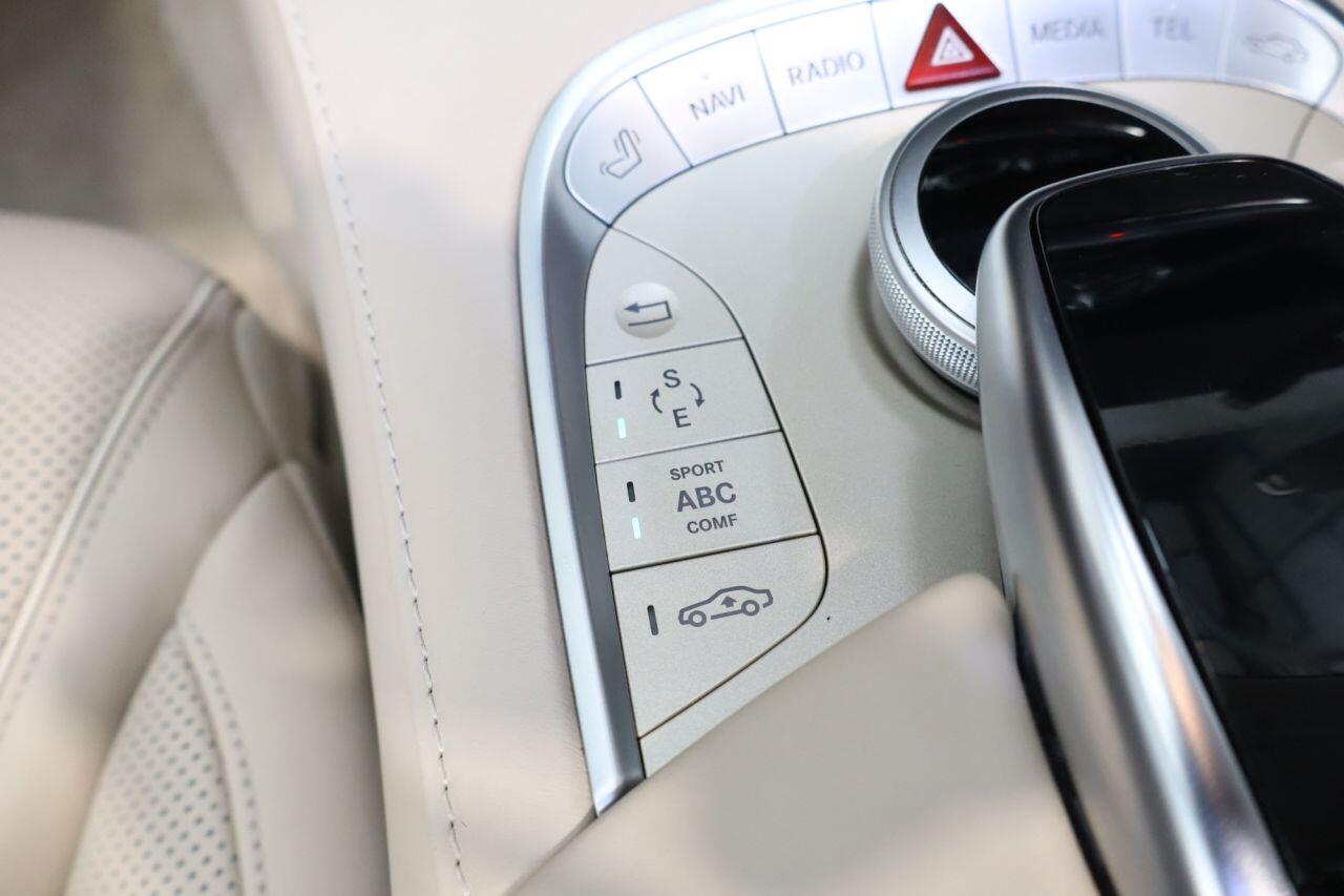 Mercedes-Benz S-Class view 25