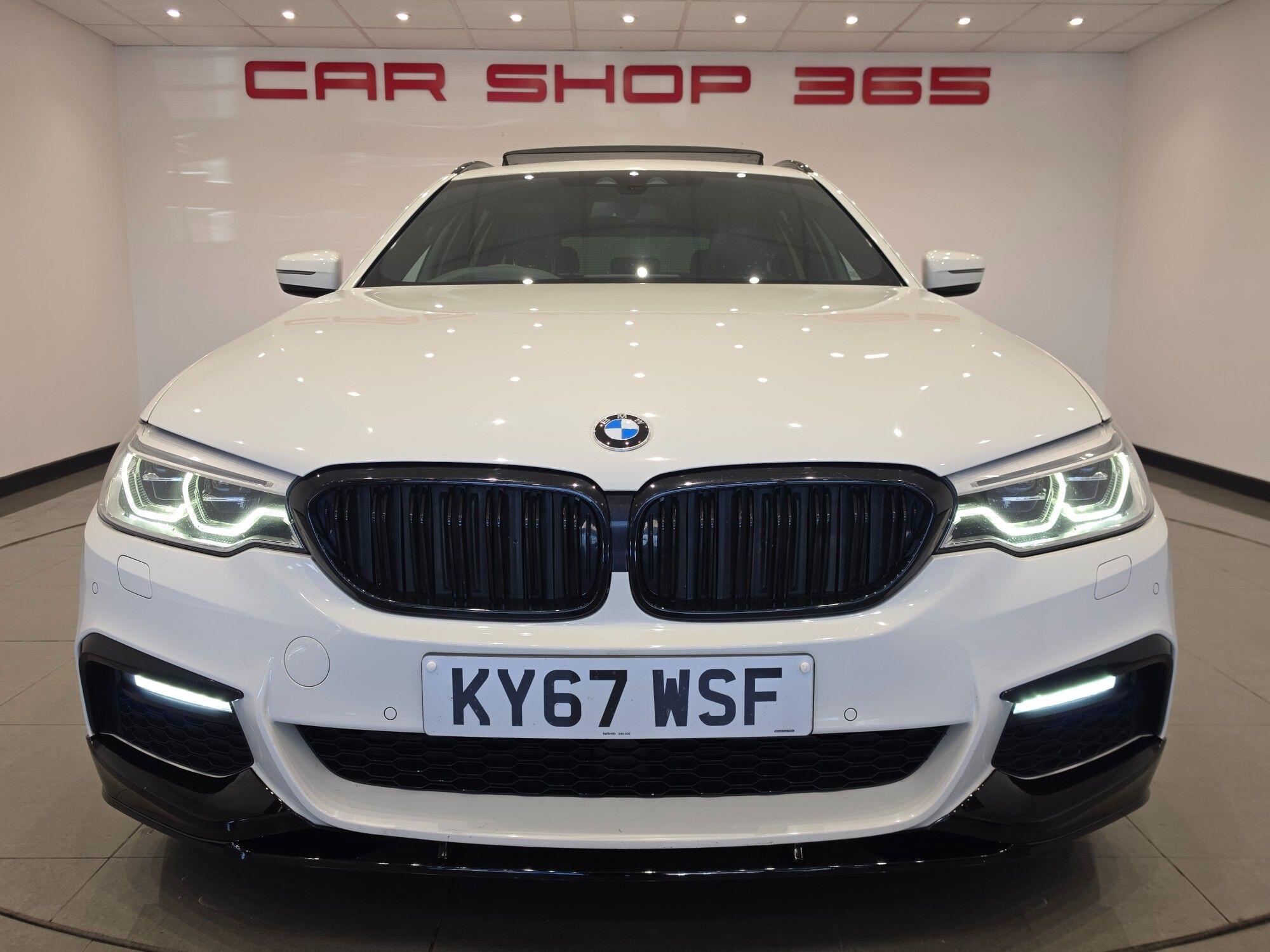 BMW 5 Series view 10