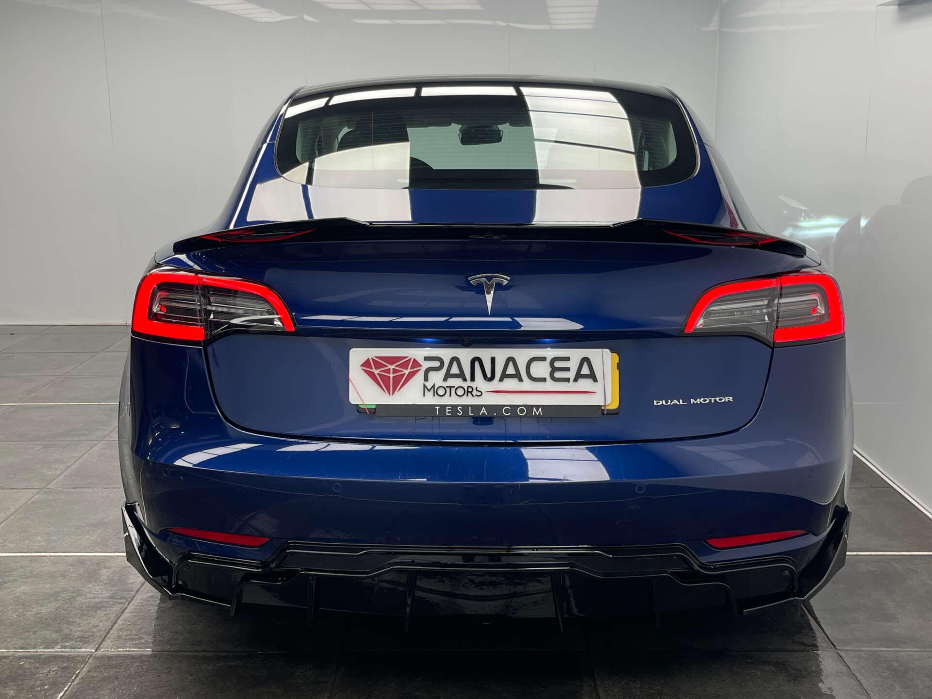Tesla Model 3 view 31