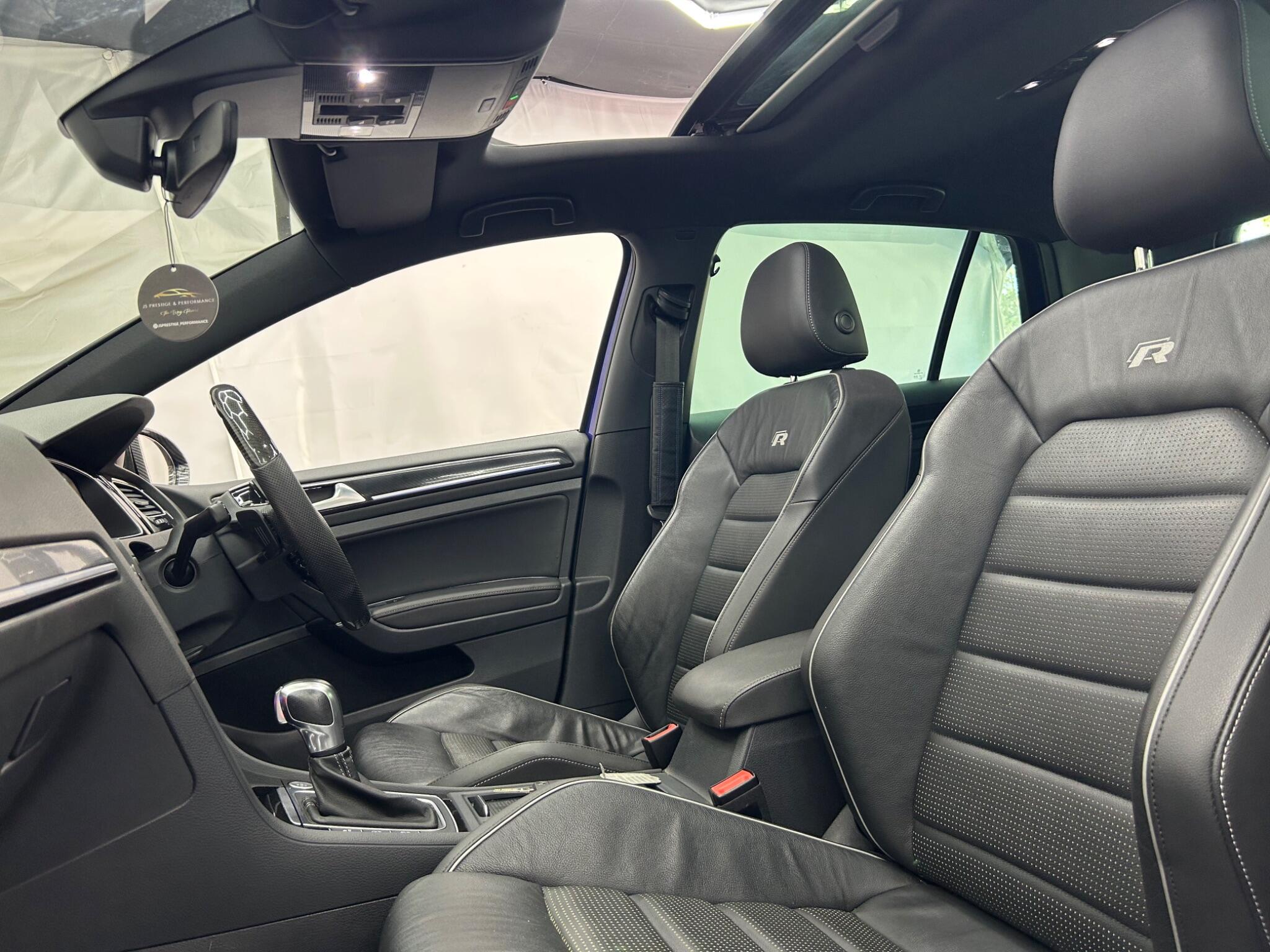 Volkswagen Golf view 50