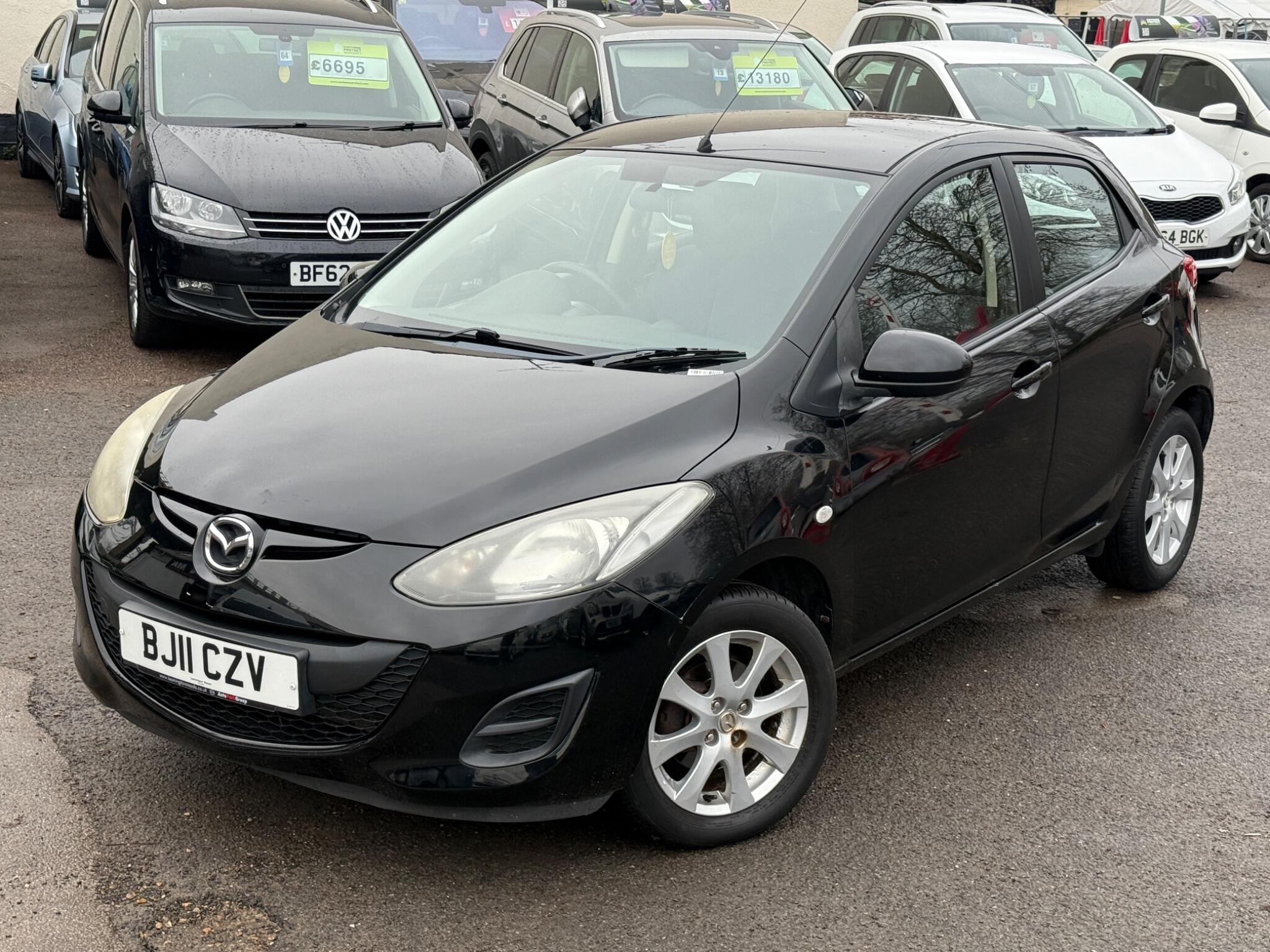 Mazda Mazda2 - Image 10