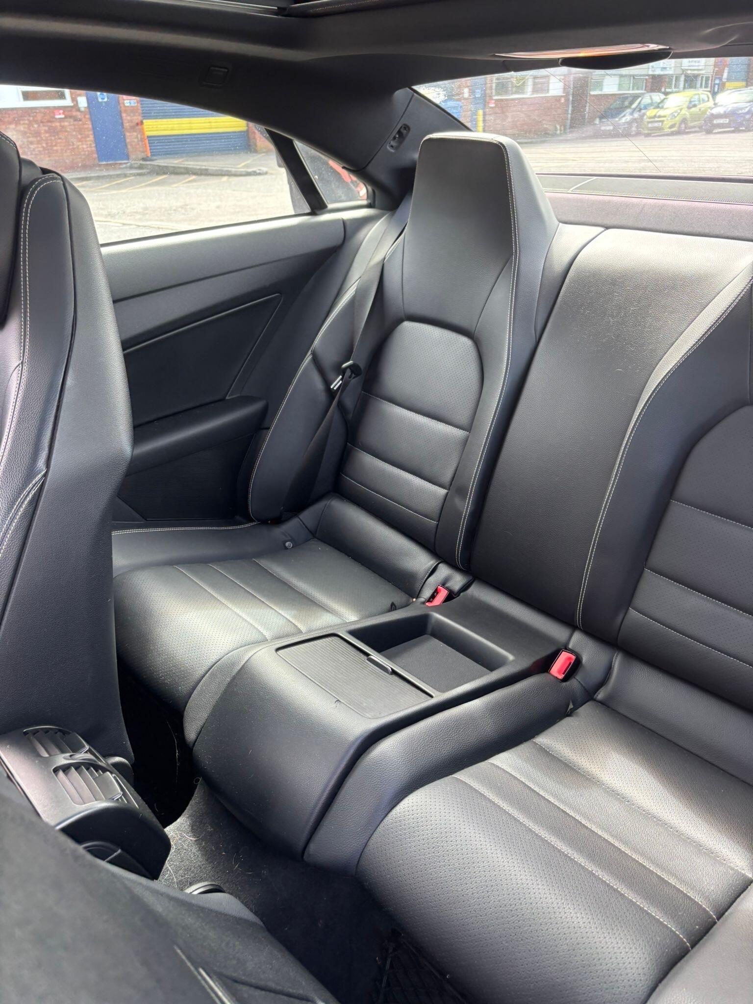 Mercedes-Benz E-Class view 23
