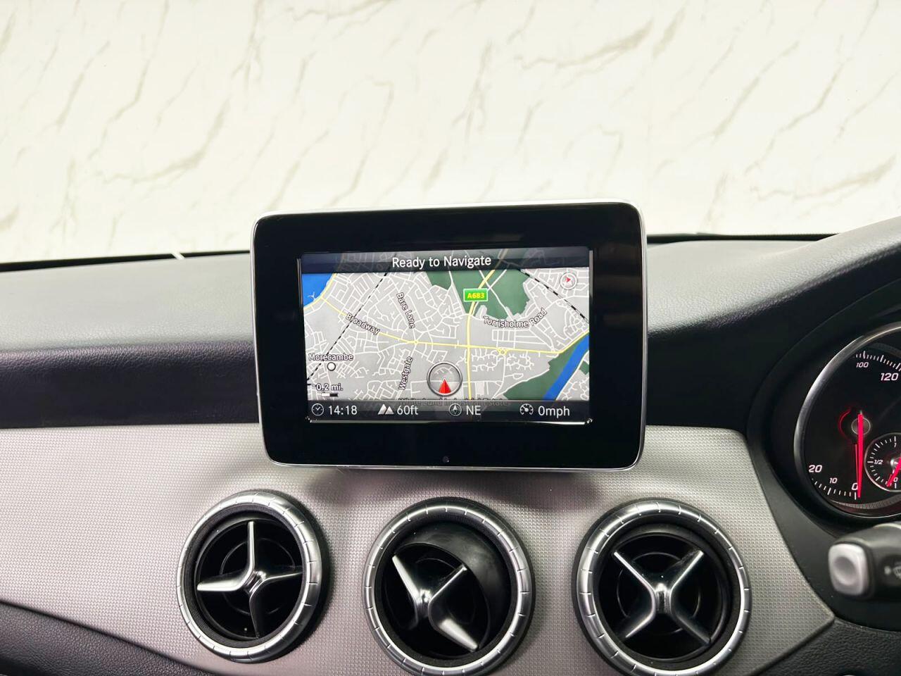 Mercedes-Benz Cla view 16