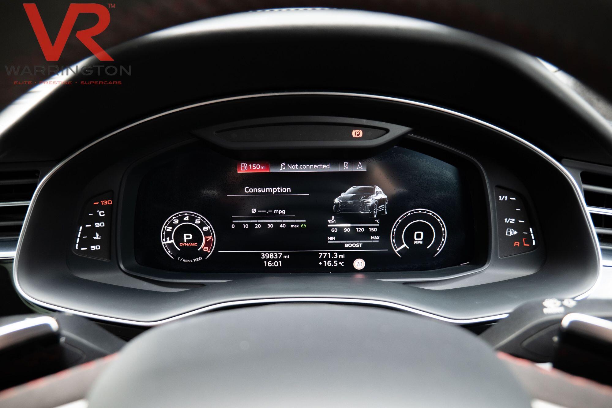 Audi RSQ8 view 11