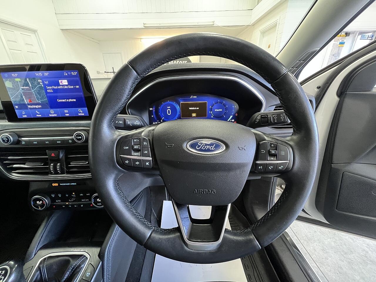 Ford Focus view 9