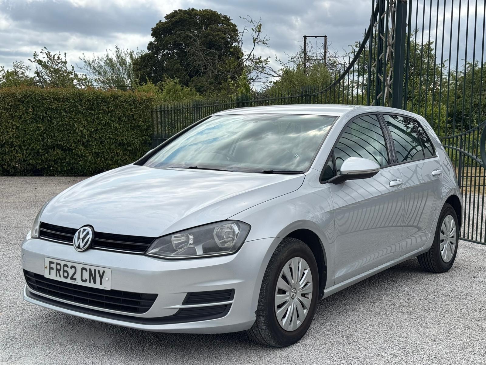 2013 Volkswagen Golf image 7
