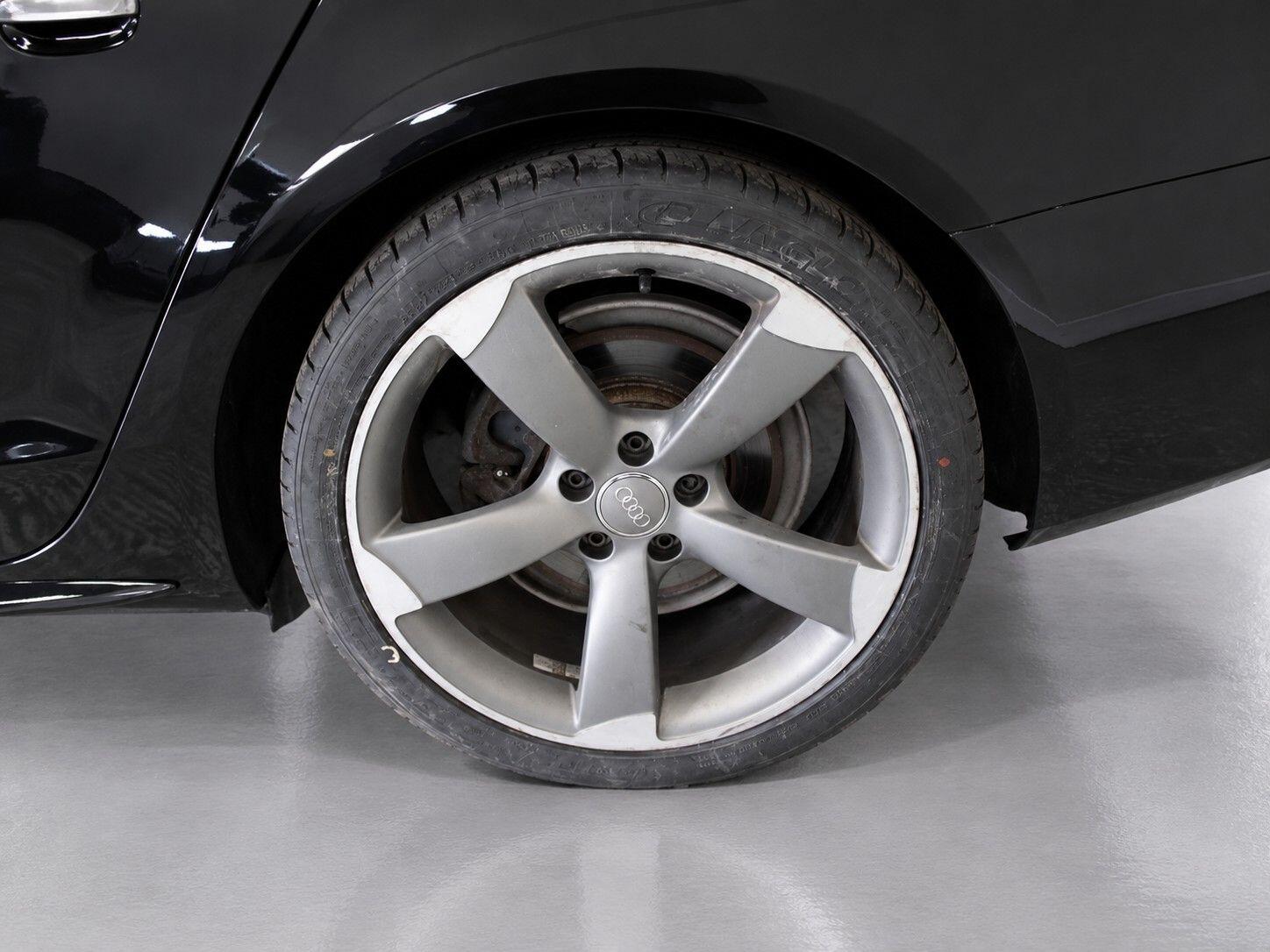 Audi A4 view 57