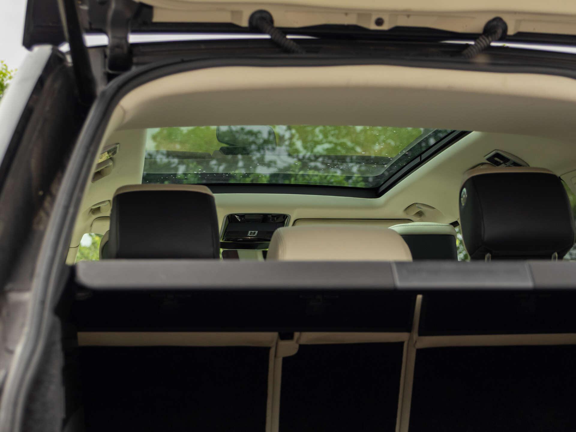 Land Rover Range Rover view 4